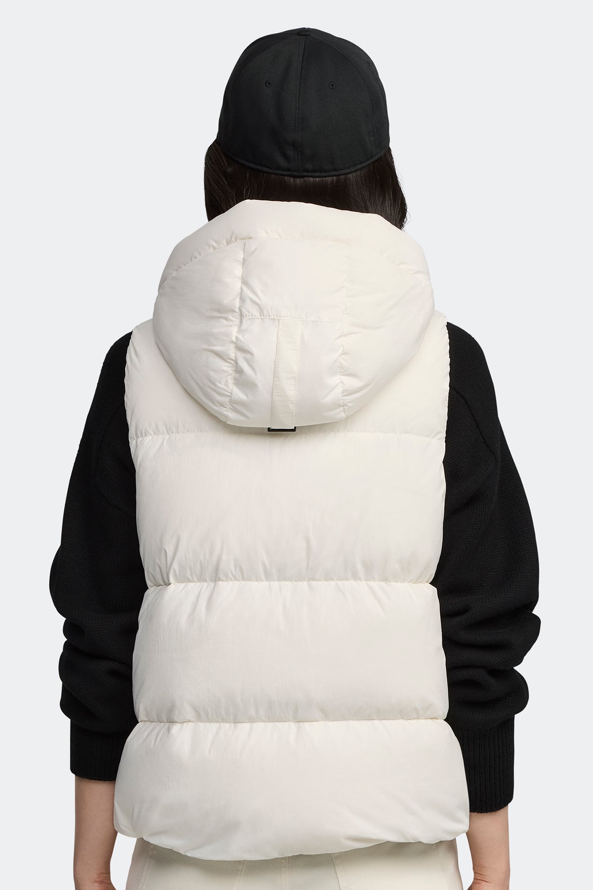 Junction Puffer Vest Black Disc - Northstar White 433 - on_back_01