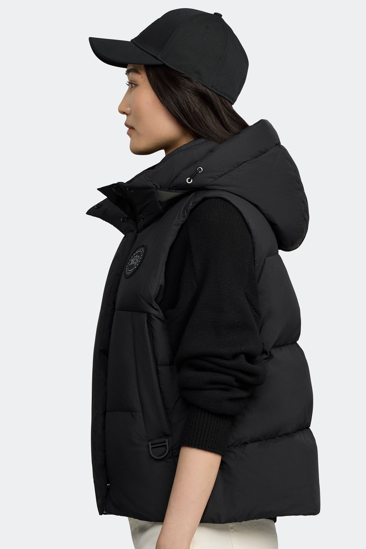 Junction Puffer Vest Black Disc - Black 9061 - on_side_01