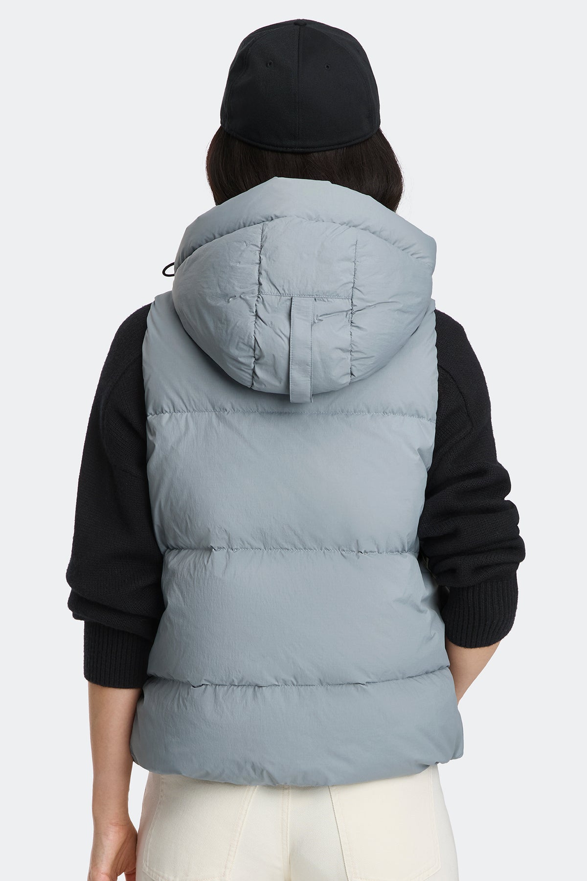 Junction Puffer Vest Black Disc - Light Ozone Blue 9339 - on_back_01
