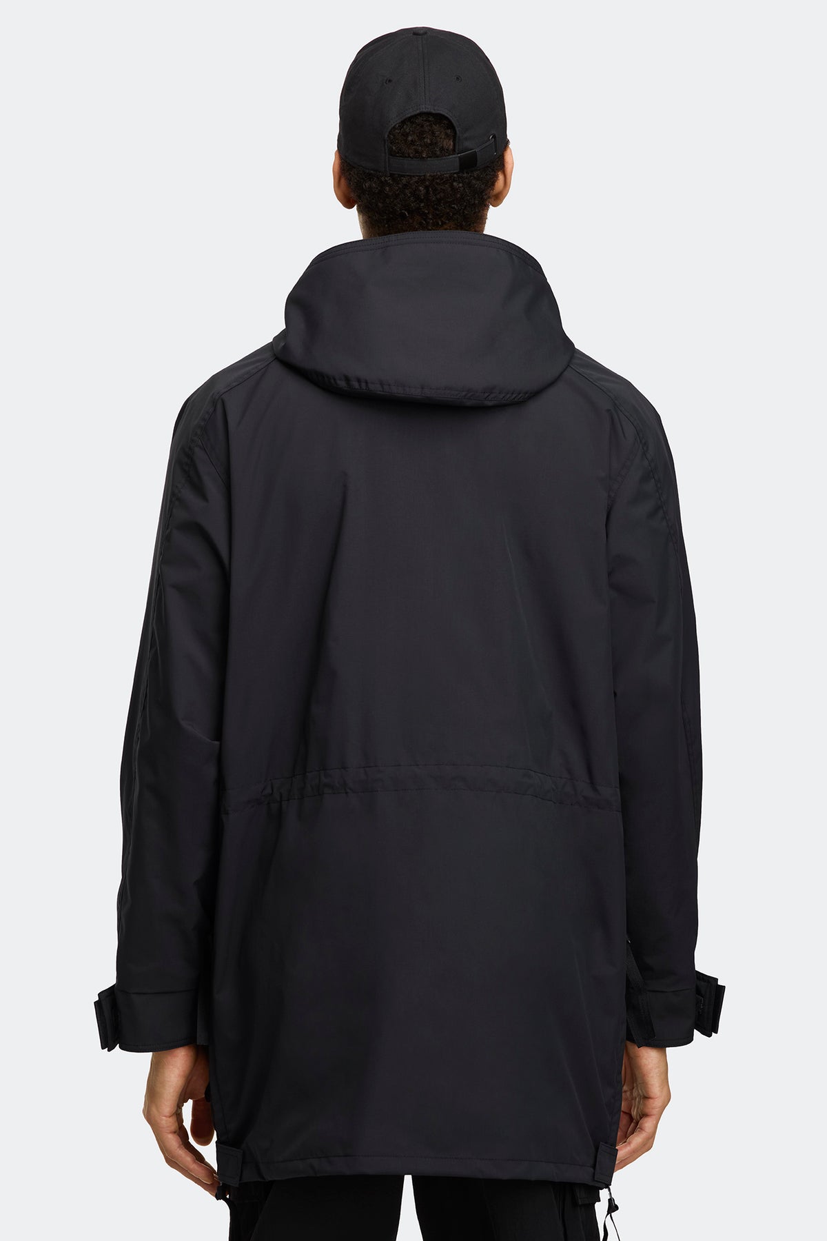 Vault Jacket - Black 9061 - on_back_02
