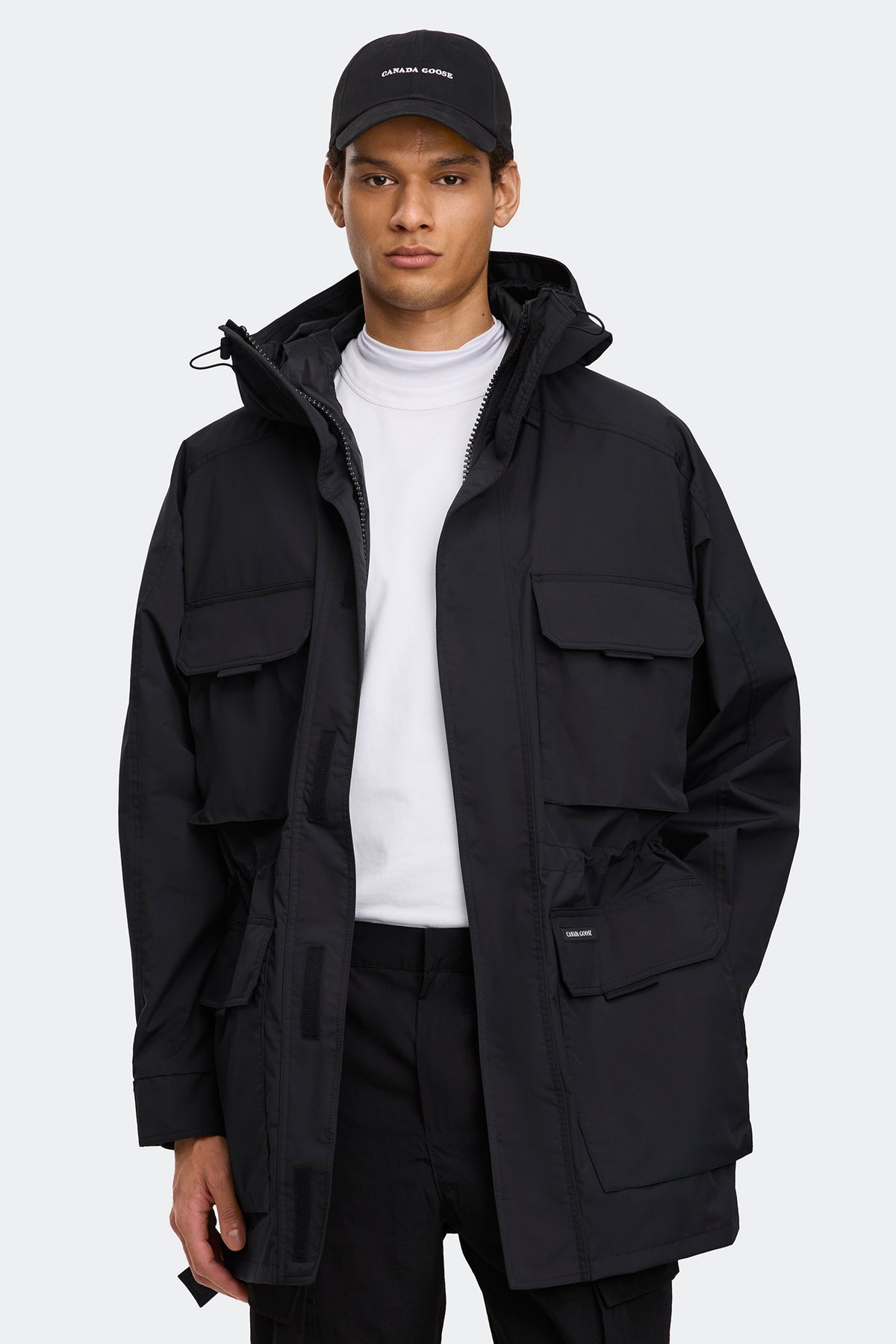 Vault Jacket - Black 9061 - on_front_01