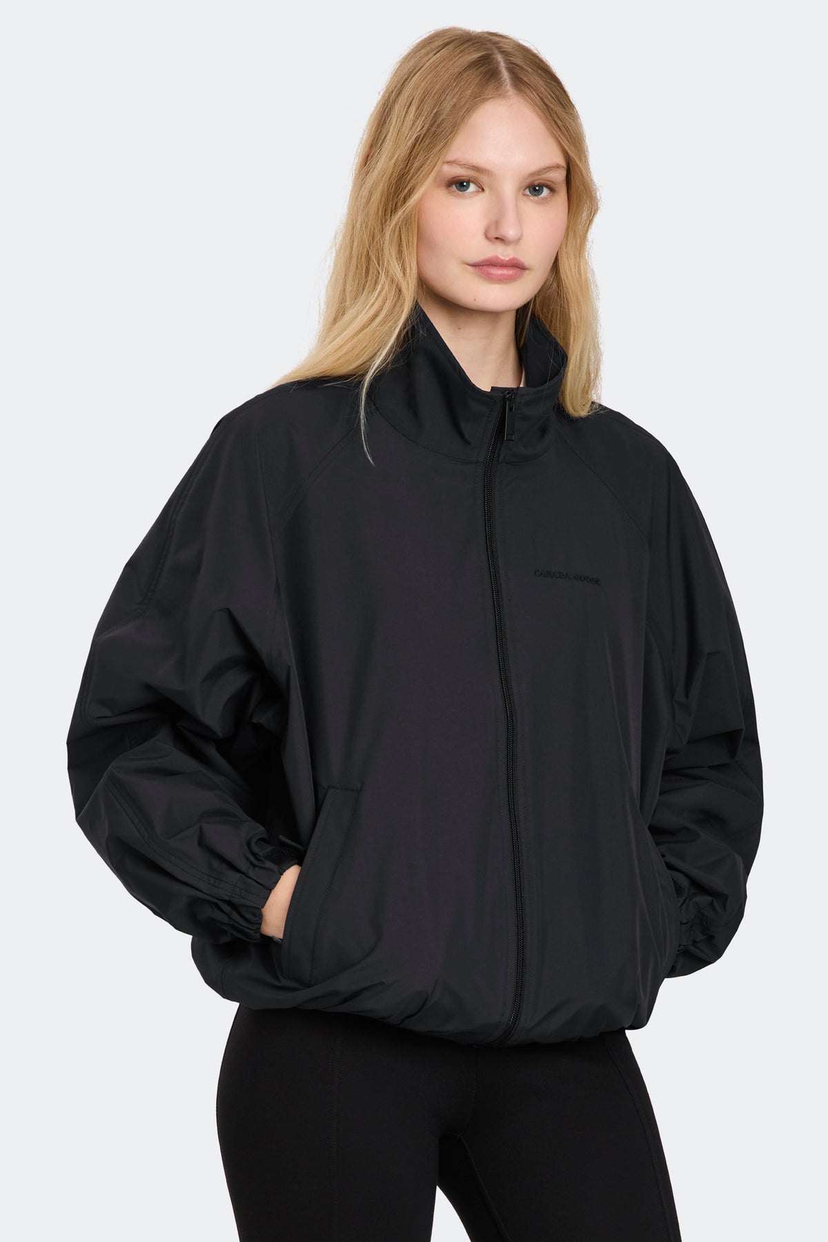 Axis Lightweight Jacket - Black 9061 - on_front_closed_01