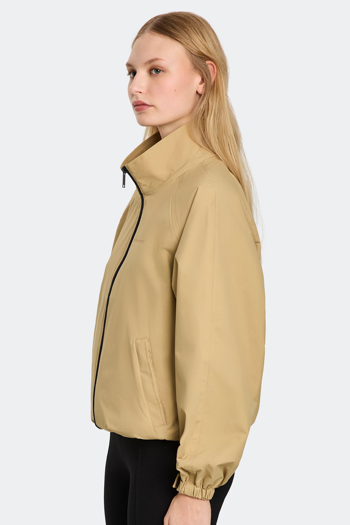 Axis Lightweight Jacket - Timber Sand 9110 - on_side_01