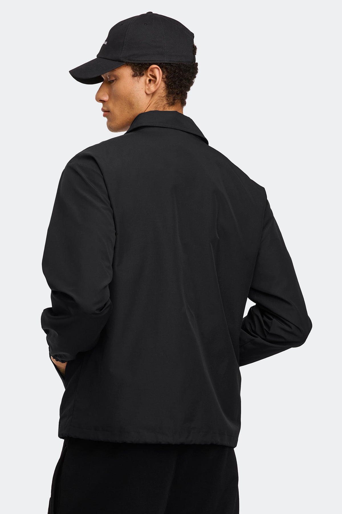 Regency Lightweight Jacket Tonal Disc - Black 9061 - on_back_01