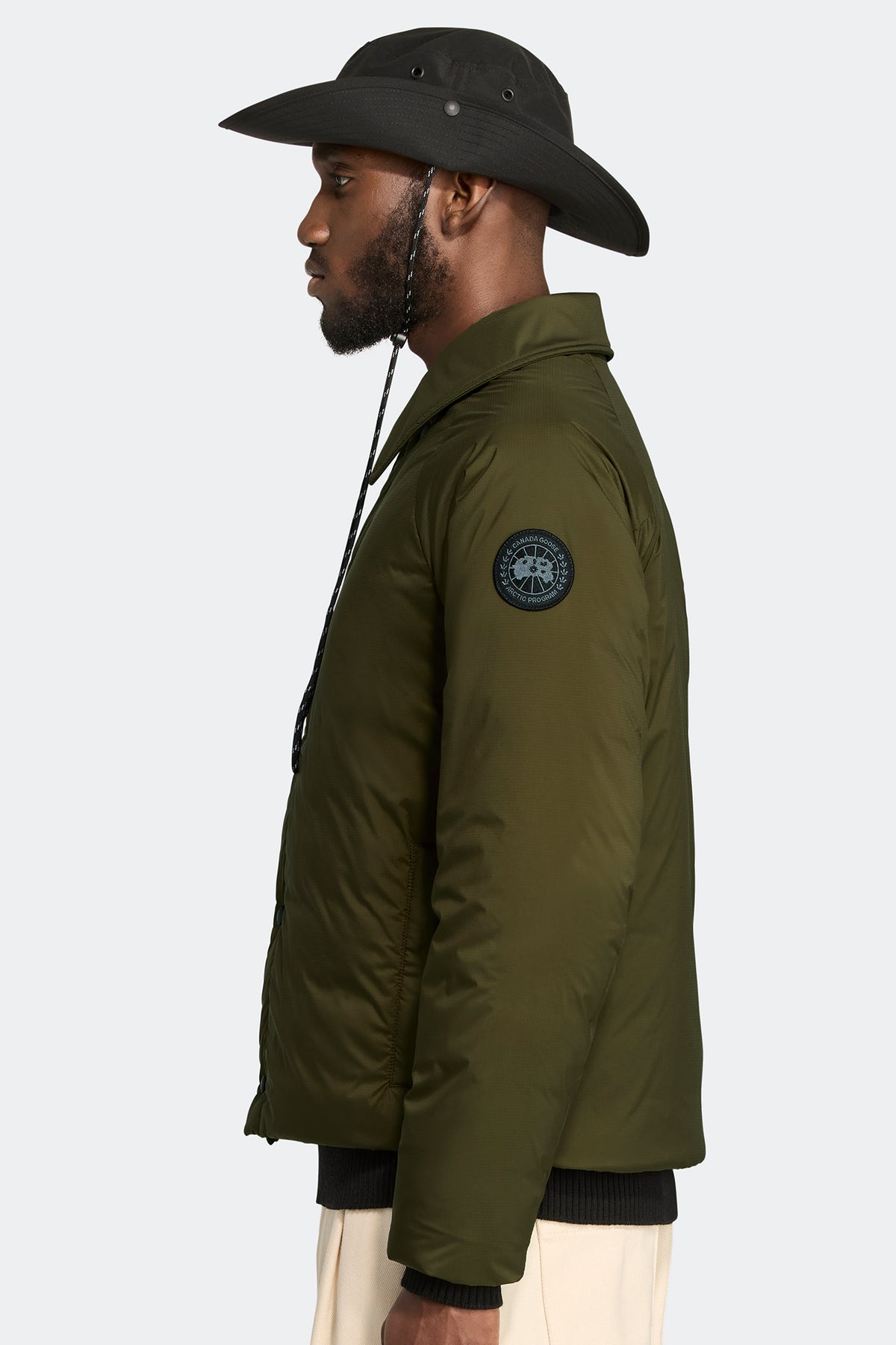 Lodge Coach Jacket Black Disc - Military Green 49 - on_side_01
