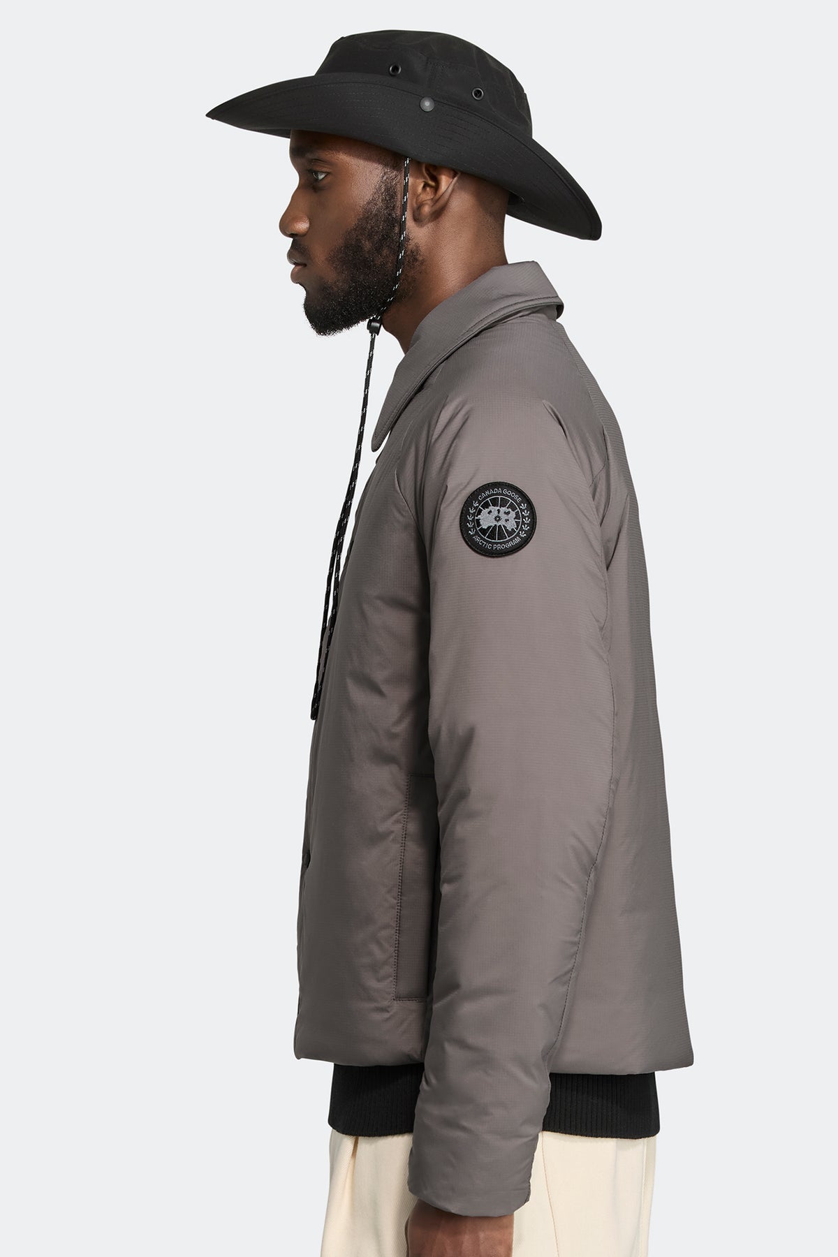 Lodge Coach Jacket Black Disc - Coastal Grey 811 - on_side_01