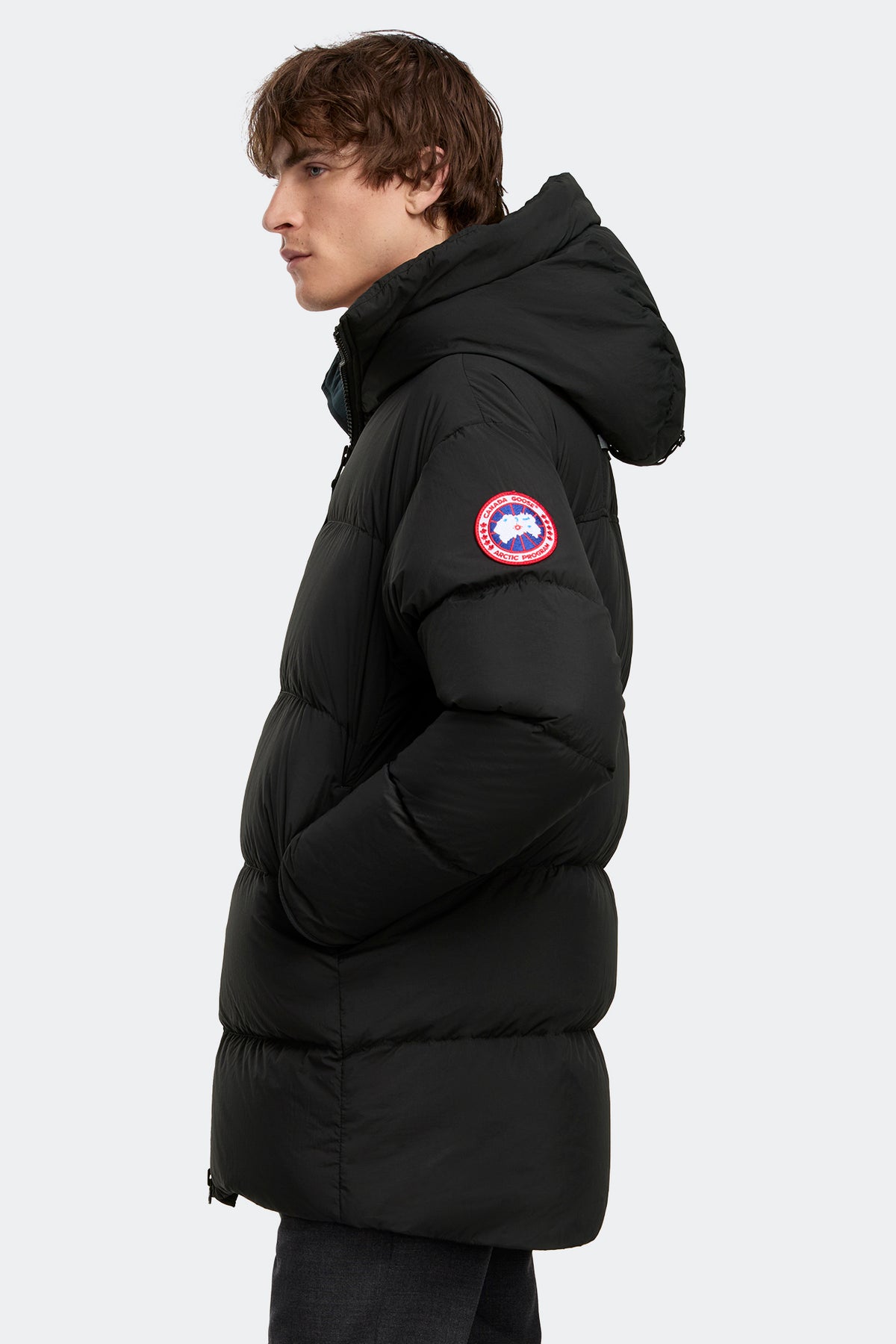 Lawrence Puffer - Black 9061 - on_side_01