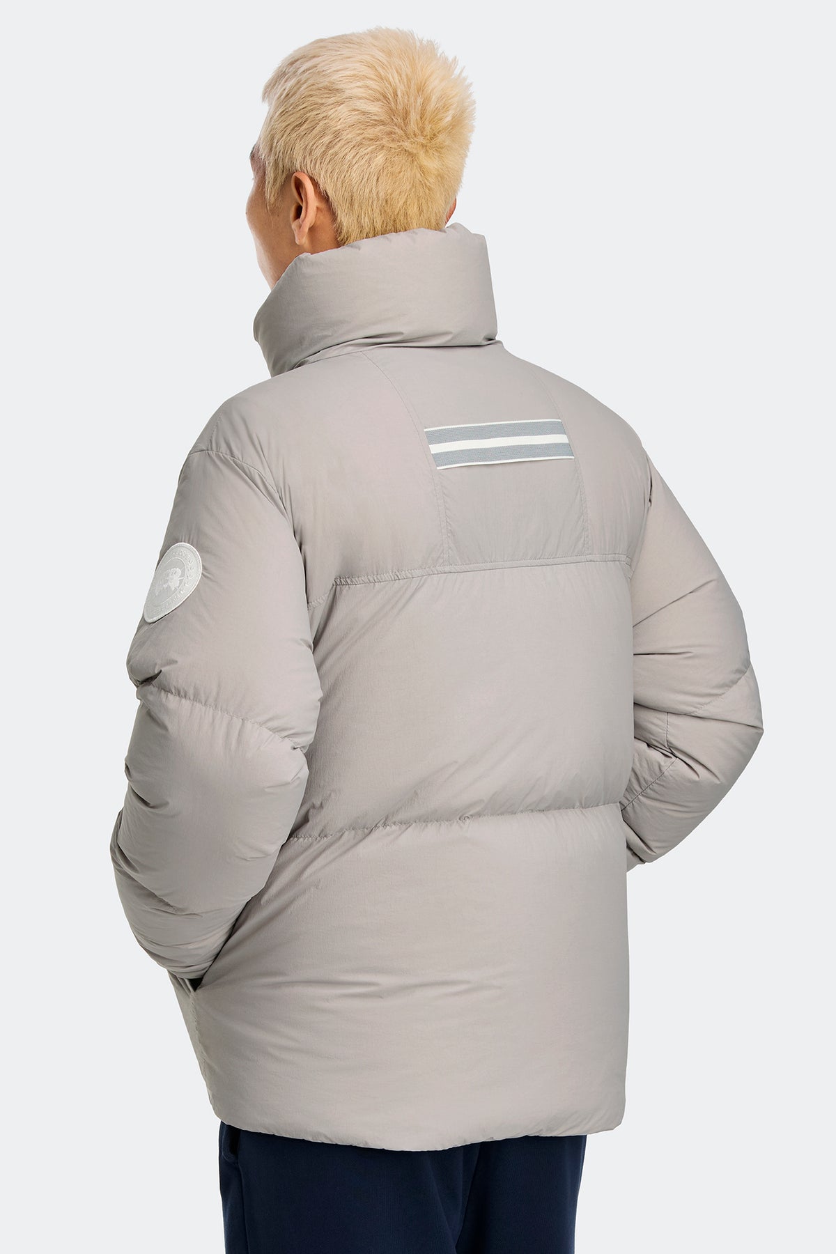 Lawrence Puffer Jacket White Disc - Moonstone Grey 439 - on_back_01