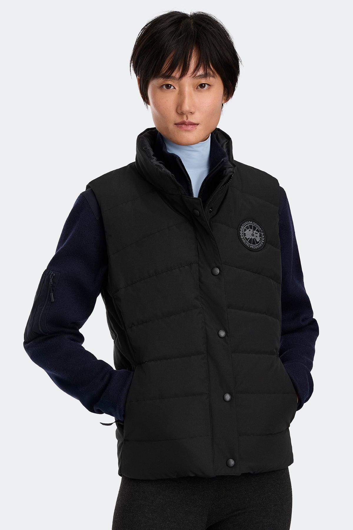 Freestyle Vest Black Disc - Black 61 - on_front_closed_01