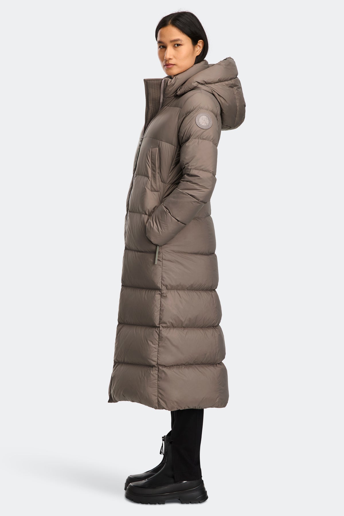 Mystique Puffer - Taupe Grey 9394 - on_side_01
