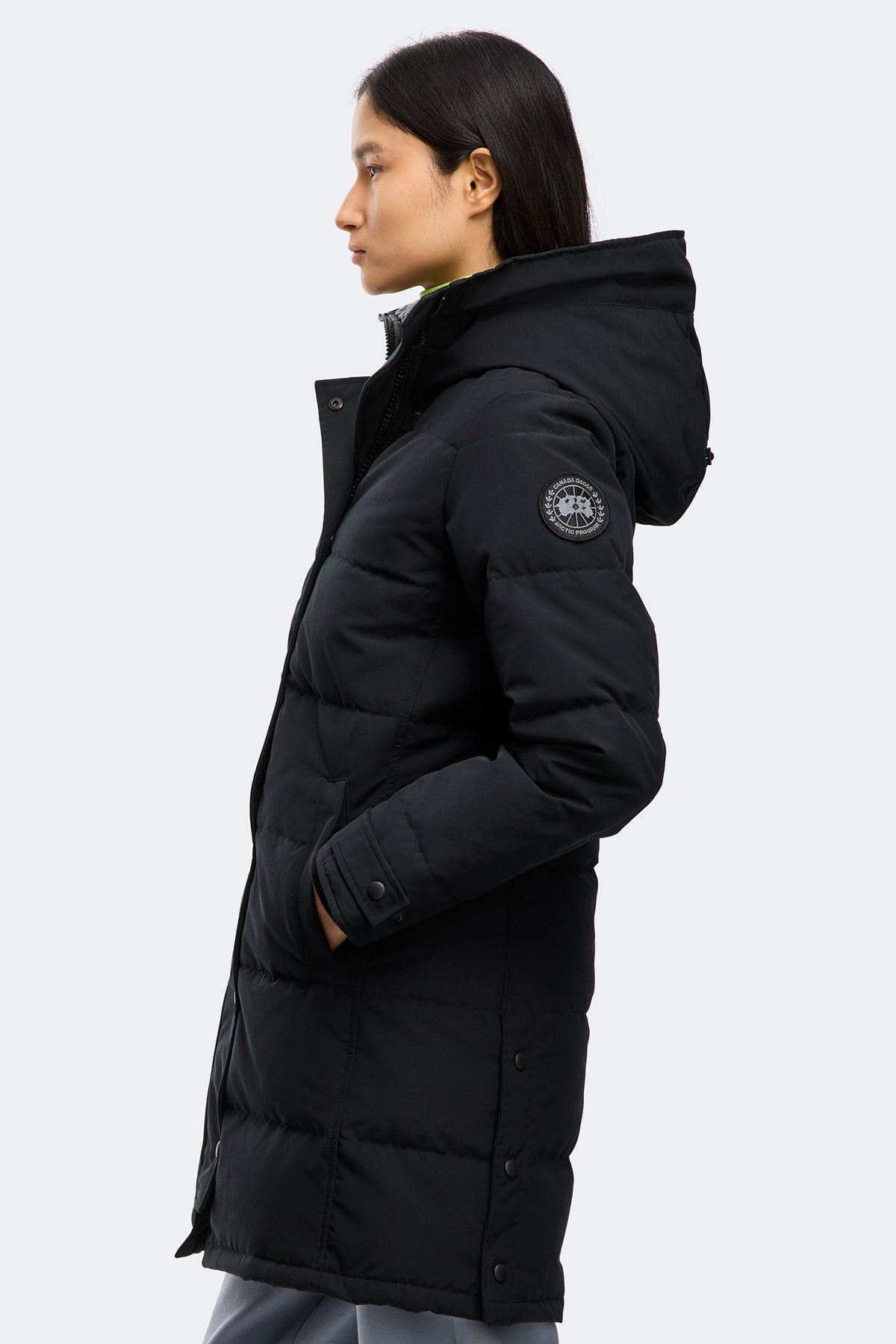 Shelburne Parka Black Disc - Black 9061 - on_side_01