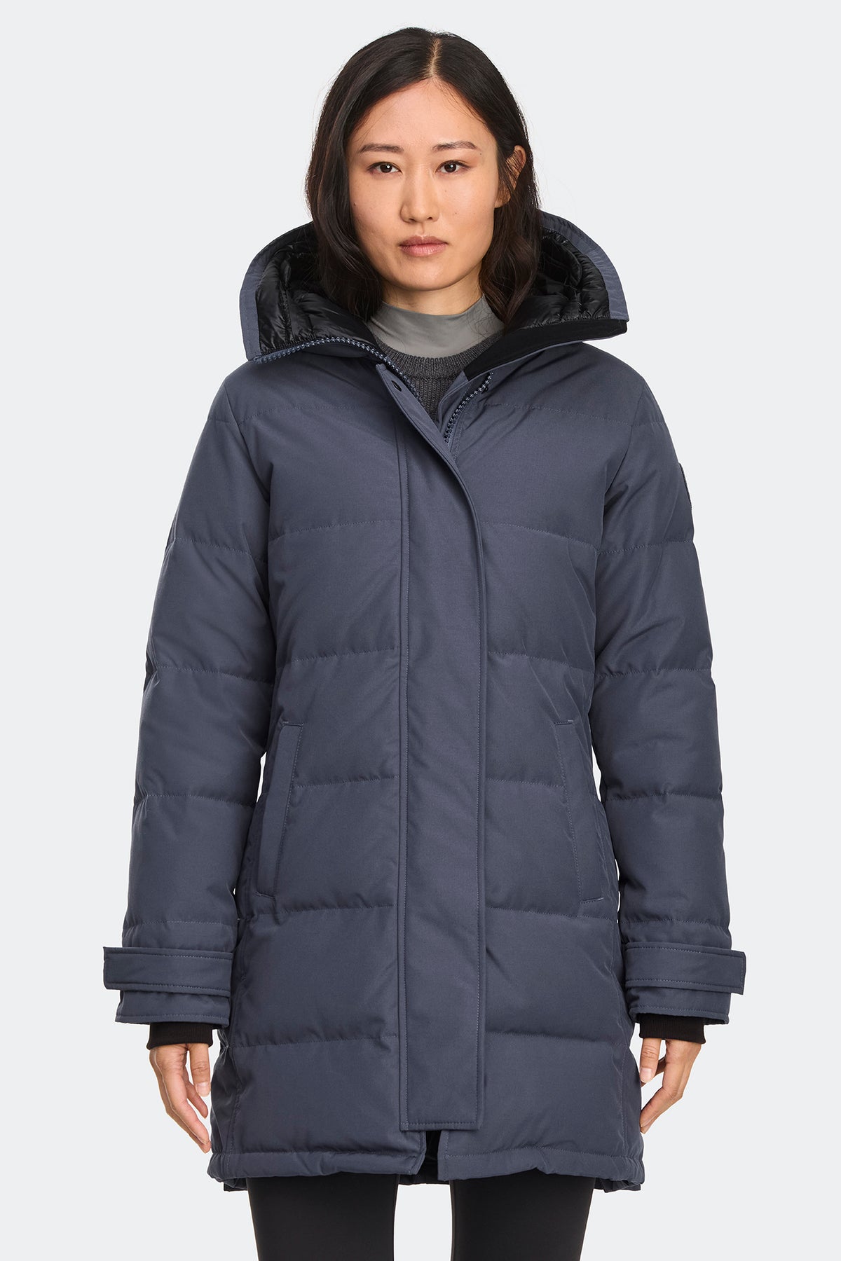 Shelburne Parka Tonal Disc - Dusk Blue 9128 - on_front_closed_01