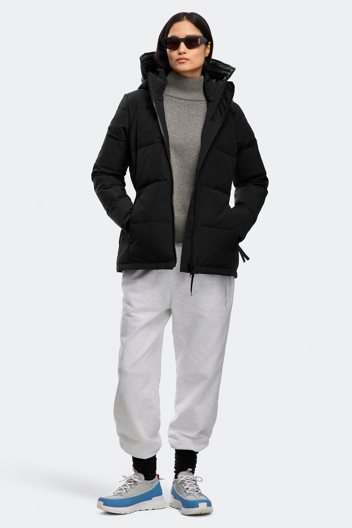 Chelsea Parka Black Disc - Black 9061 - on_full_body_01