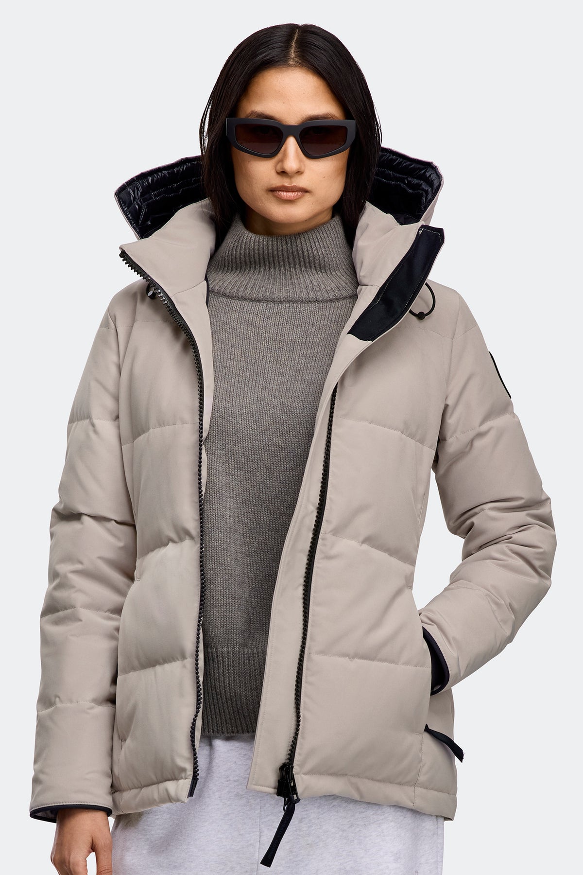 Chelsea Parka Black Disc - Limestone 9432 - on_front_01