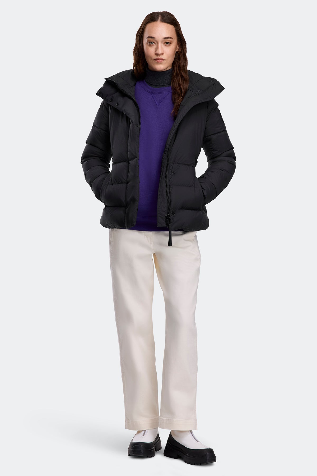 Lyndale Puffer - Black 9061 - on_full_body_01