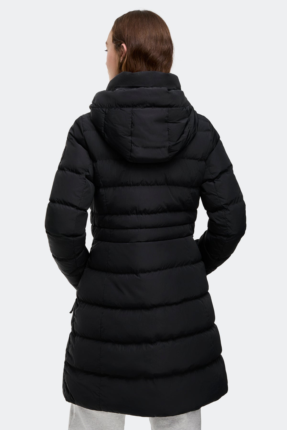Aurora Parka - Black 9061 - on_back_01