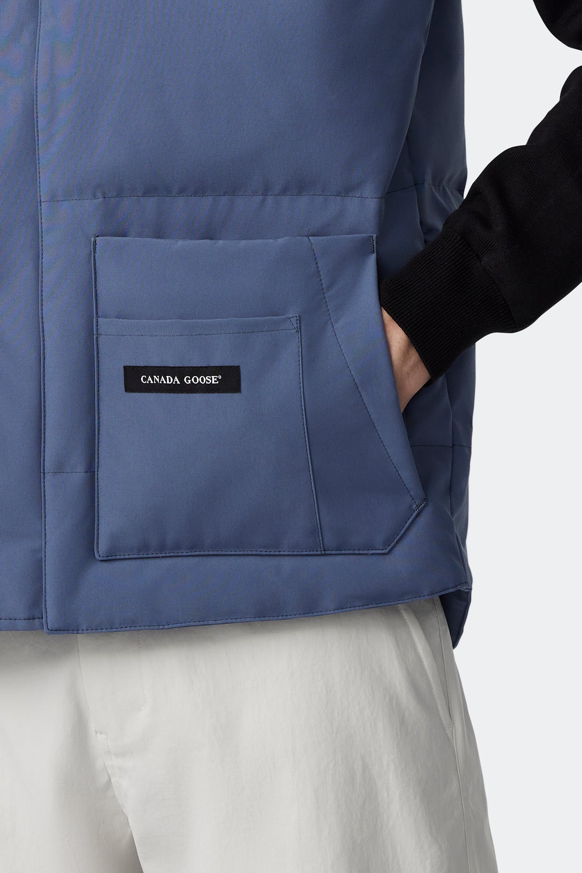 Freestyle Crew Vest - Ozone Blue 222 - on_detail_01