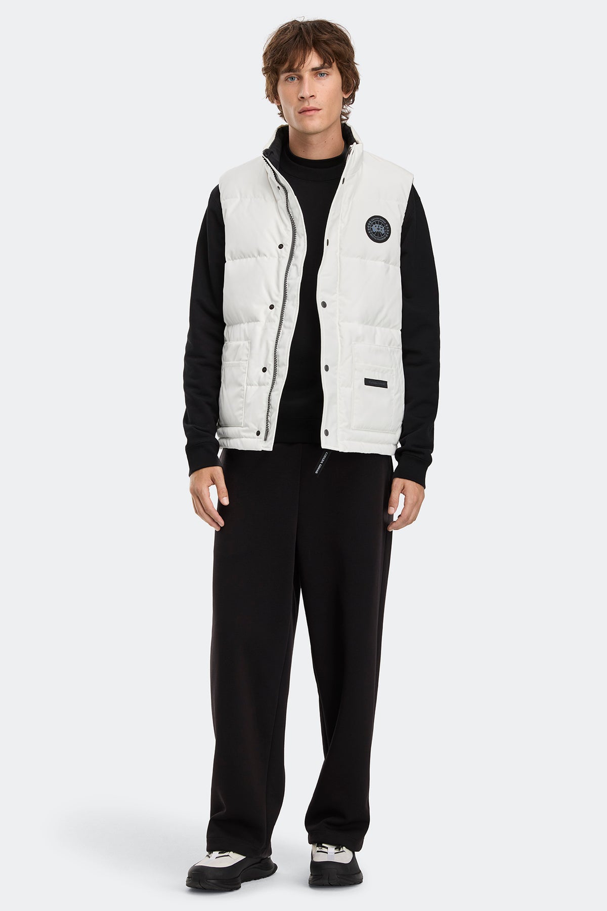 Freestyle Crew Vest Black Disc - Nrth Star Wh 9433 - on_full_body_01