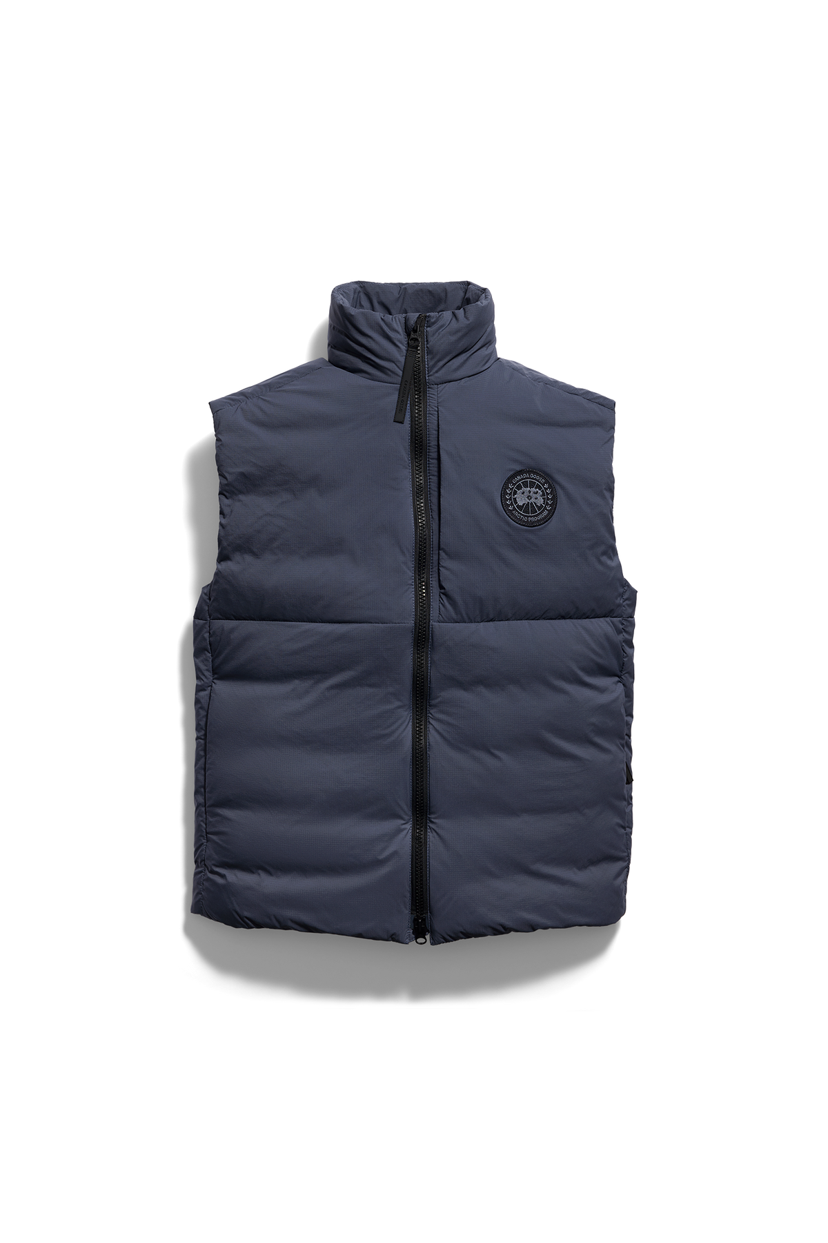 Lodge Vest Black Disc - Dusk Blue 9128 - off_flat_lay_01