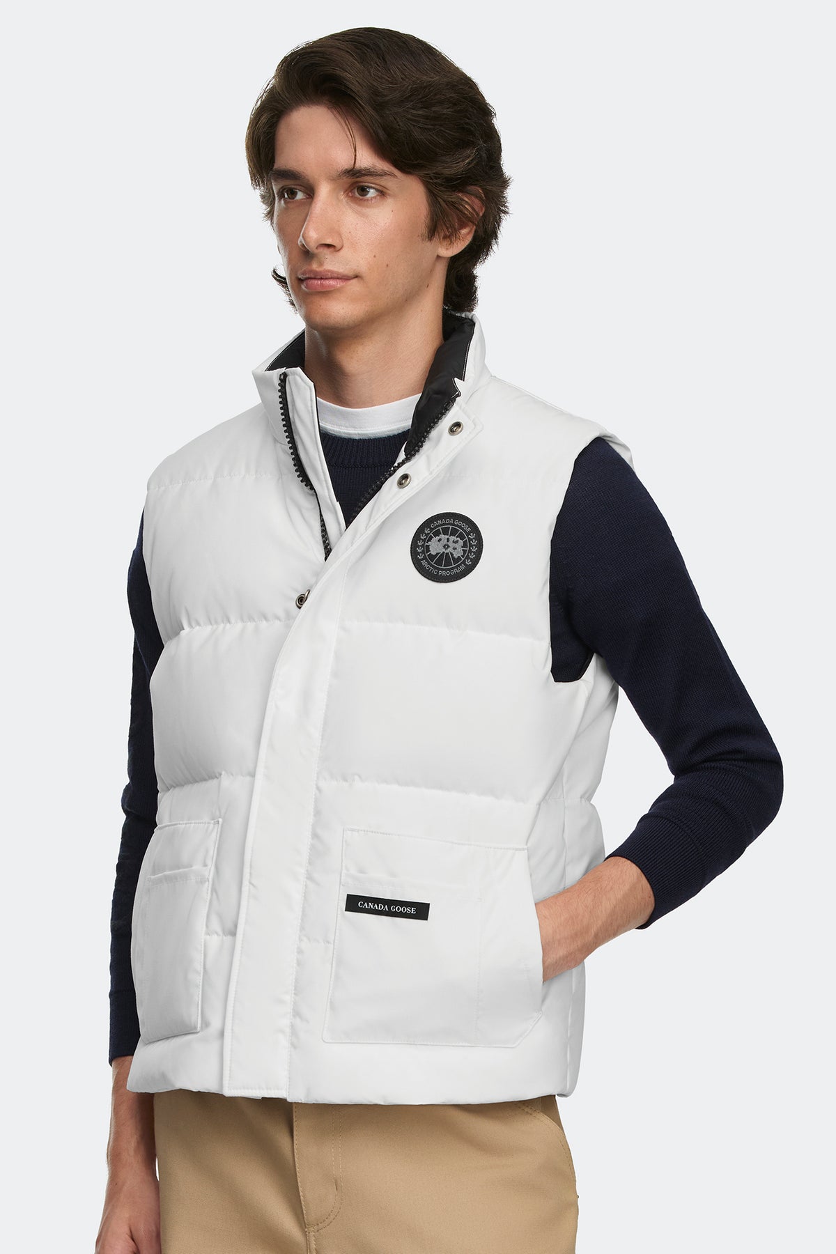 Legacy Freestyle Vest Black Disc - Optic White 9227 - on_front_closed_01