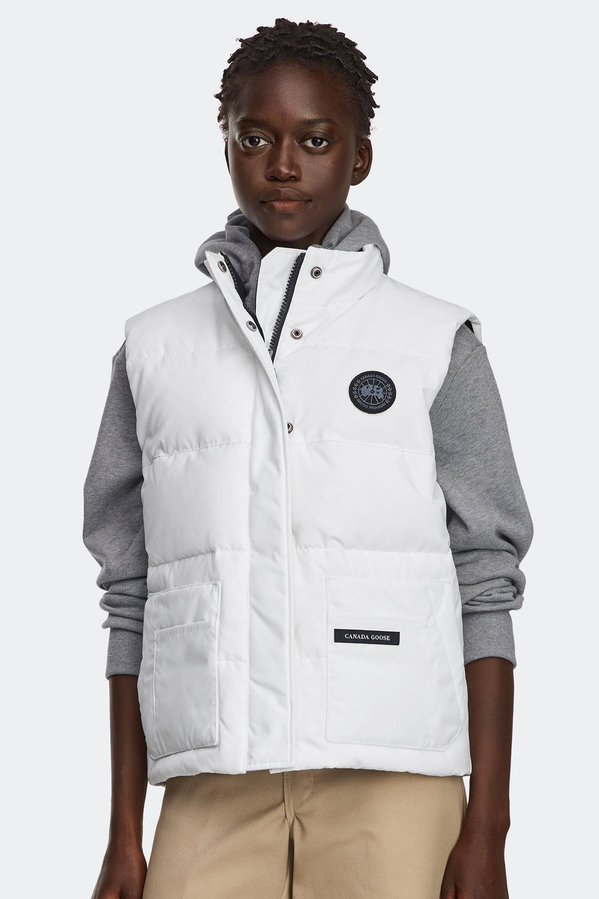 Legacy Freestyle Vest Black Disc - Optic White 9227 - on_front_closed_01