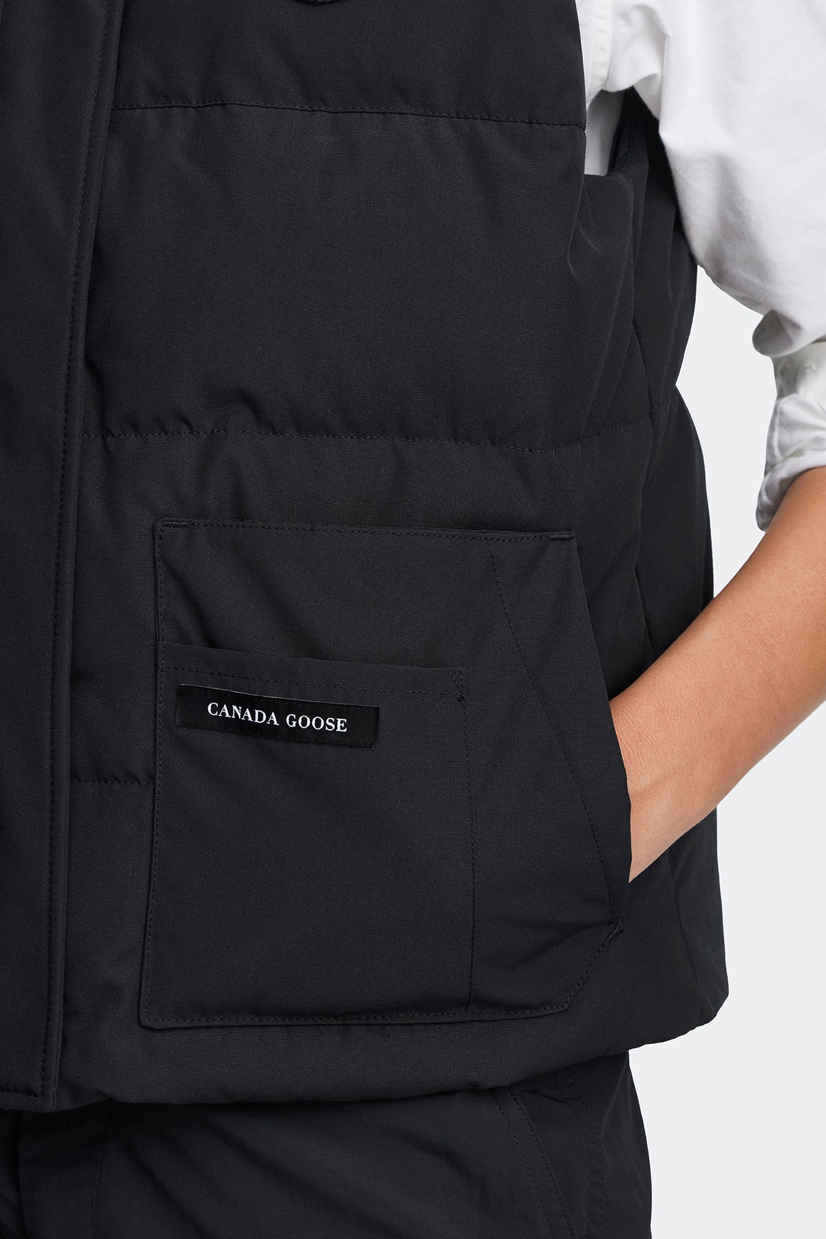 Legacy Freestyle Vest Tonal Disc - Black 9061 - on_detail_01