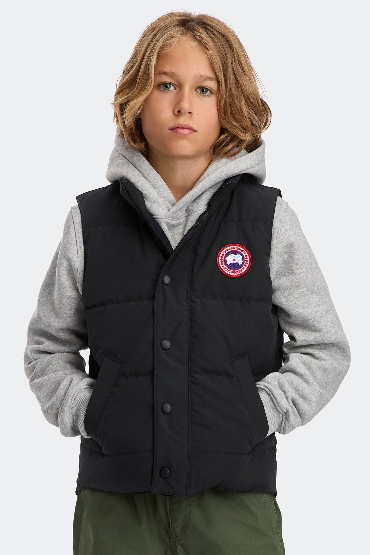 Youth Vanier Vest - Black 61 - on_front_closed_01