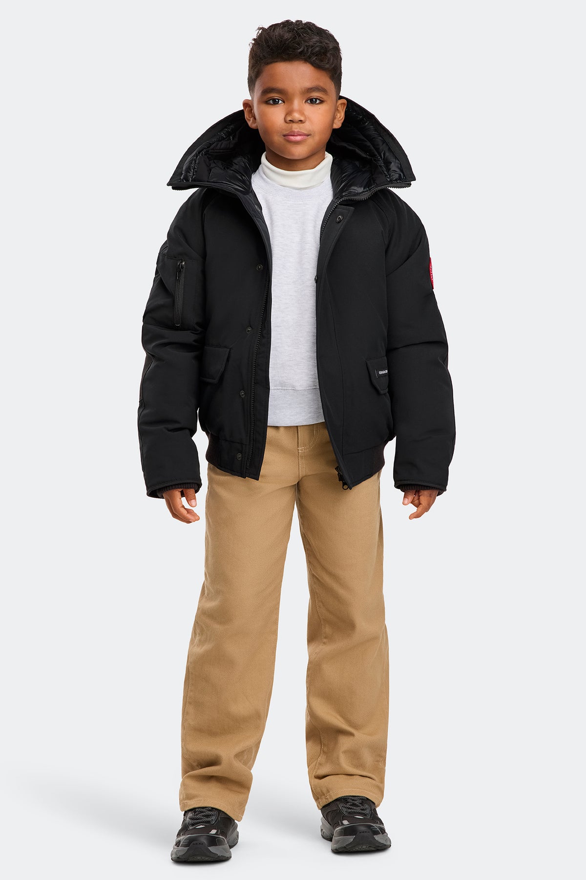 Youth Chilliwack Bomber - Black 9061 - on_full_body_01
