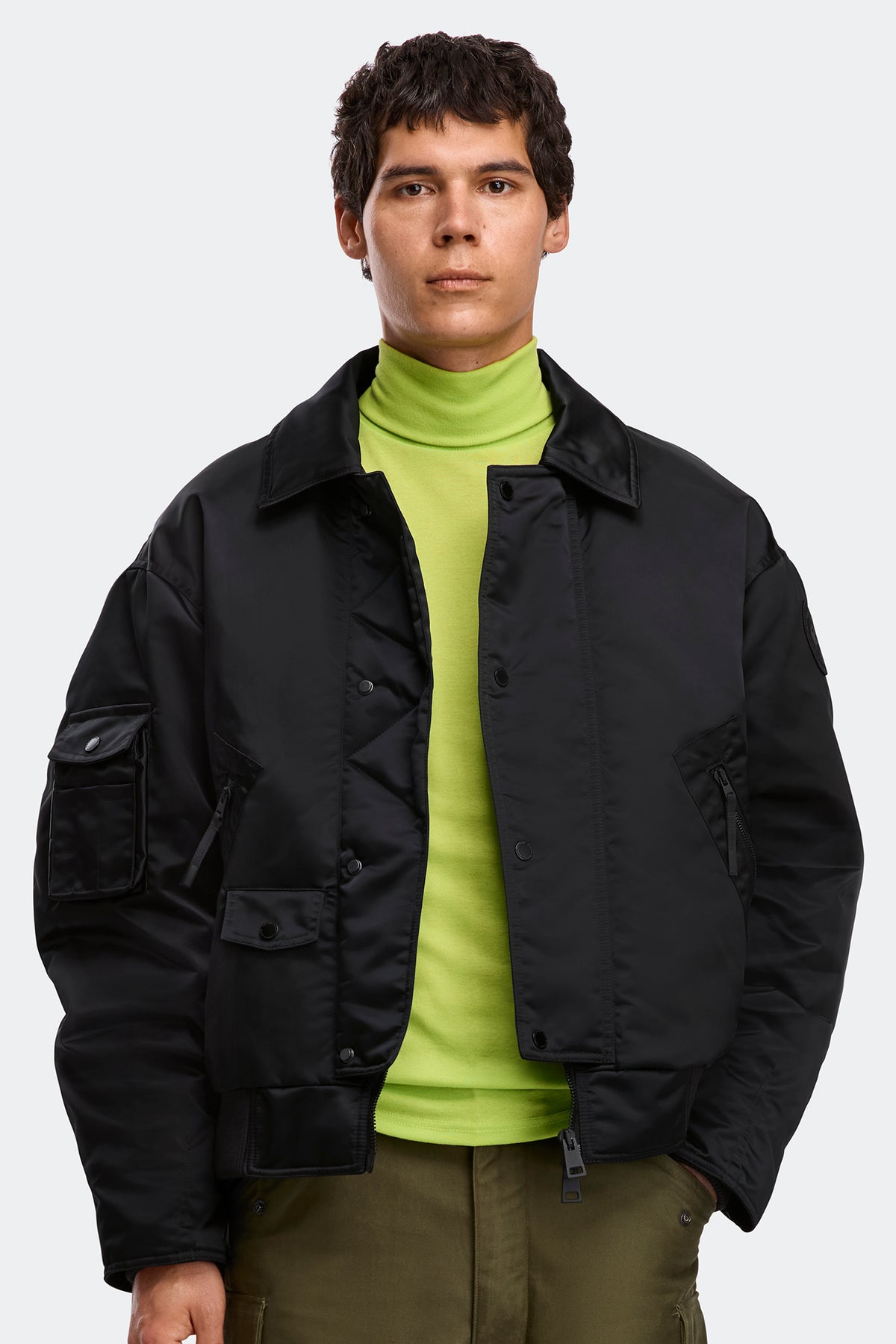 Seguin Aviator Bomber - Black 9061 - on_front_01