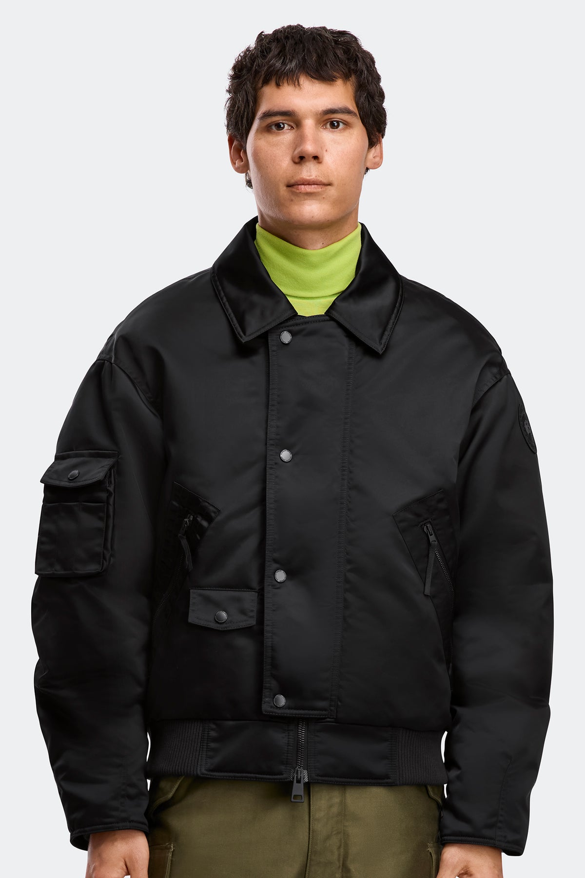 Seguin Aviator Bomber - Black 9061 - on_front_closed_01