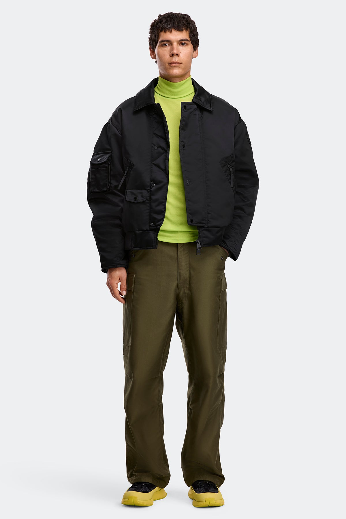 Seguin Aviator Bomber - Black 9061 - on_full_body_01
