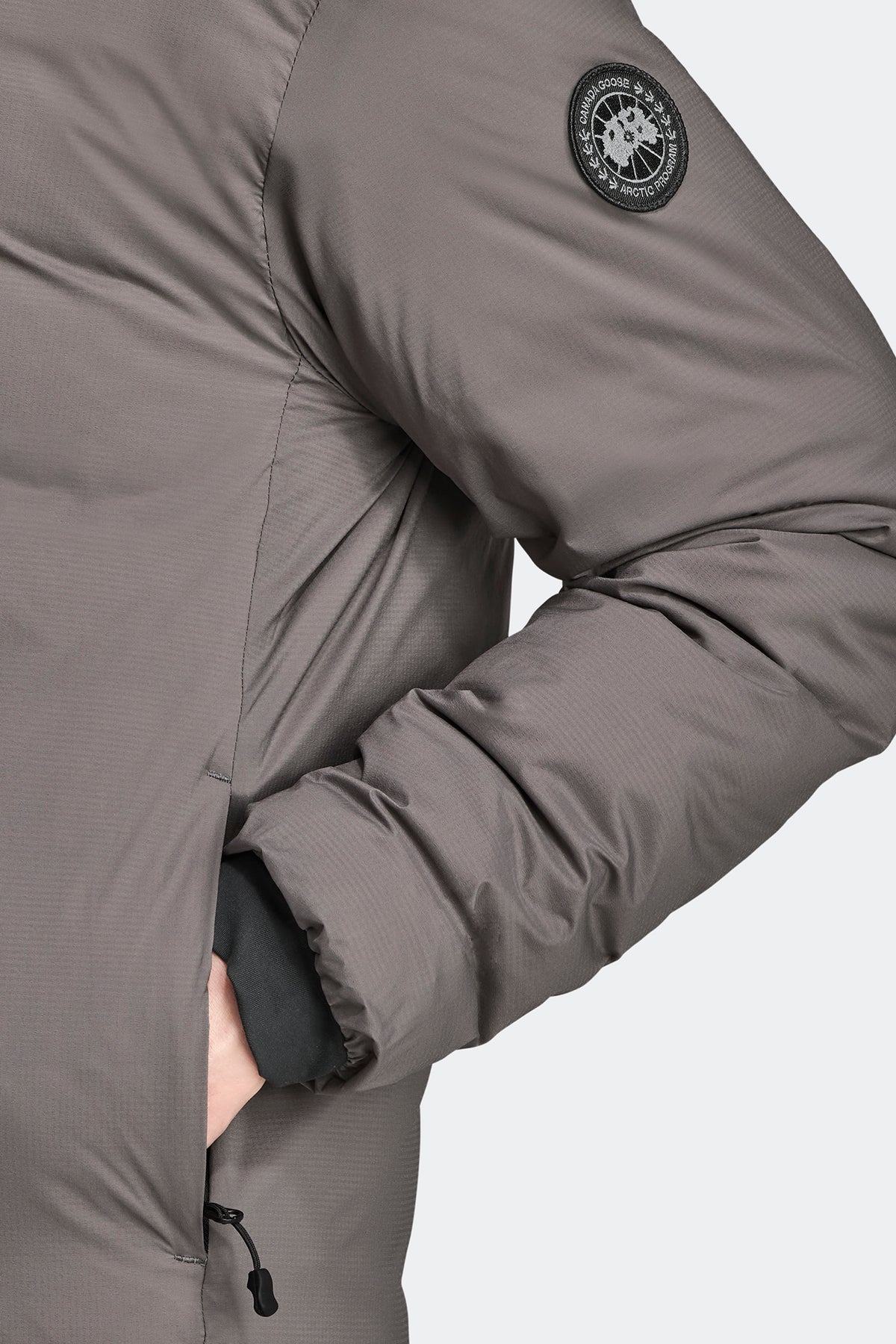 Lodge Hoodie Black Disc - Coastal Grey 811 - on_detail_01