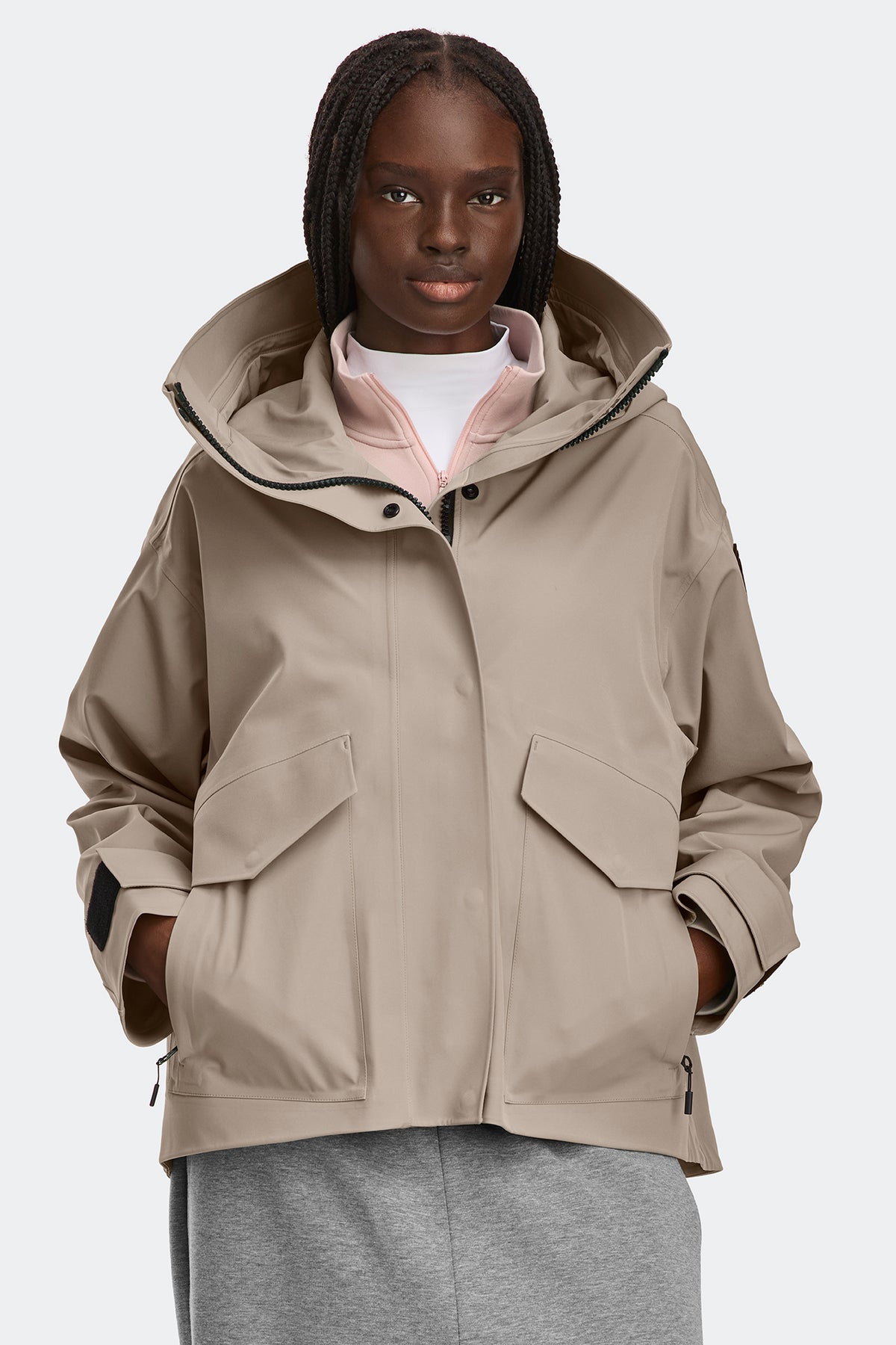 Tofino Rain Jacket Black Disc - Limestone 9432 - on_front_closed_01