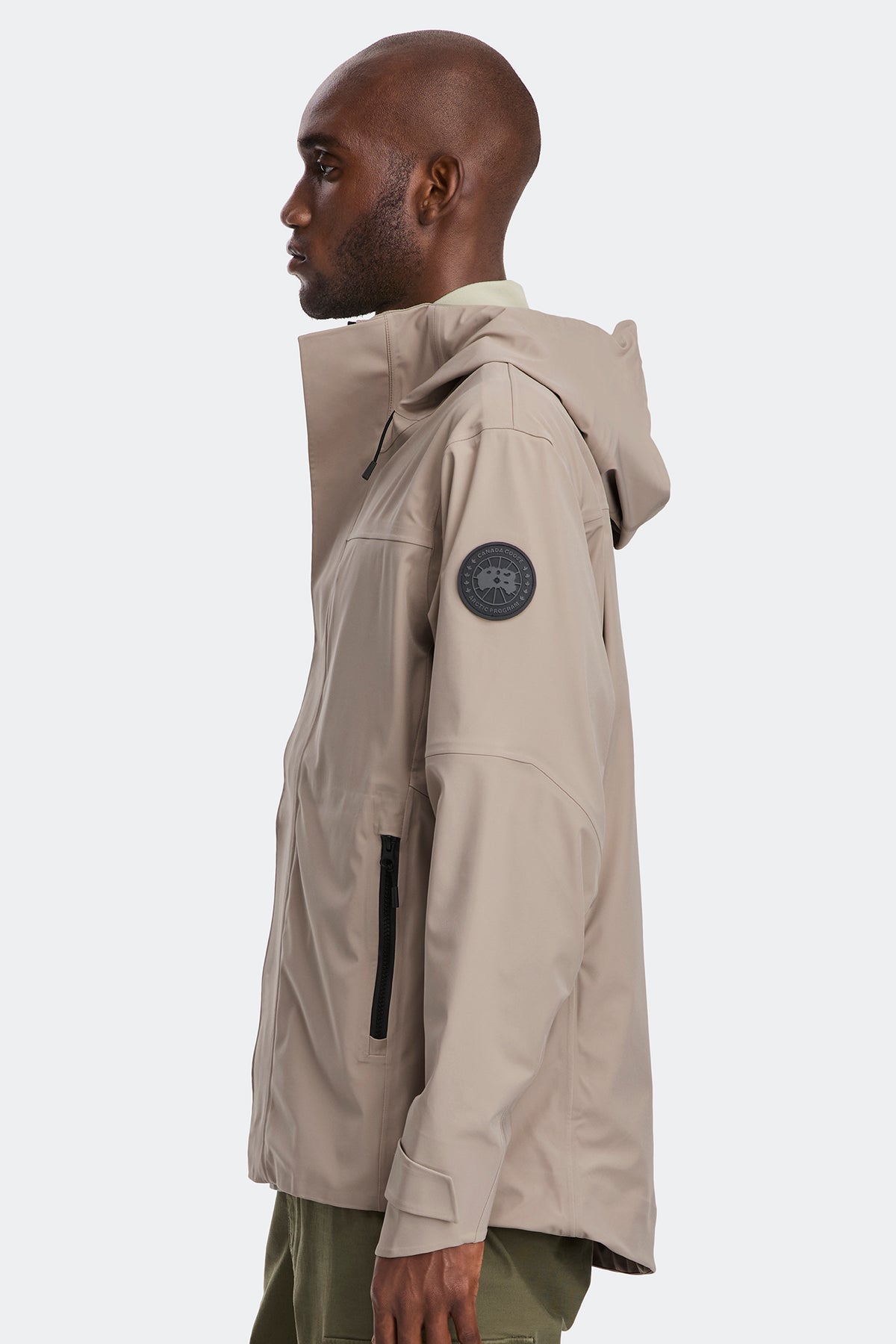 Rupert Rain Jacket Black Disc - Limestone 9432 - on_side_01