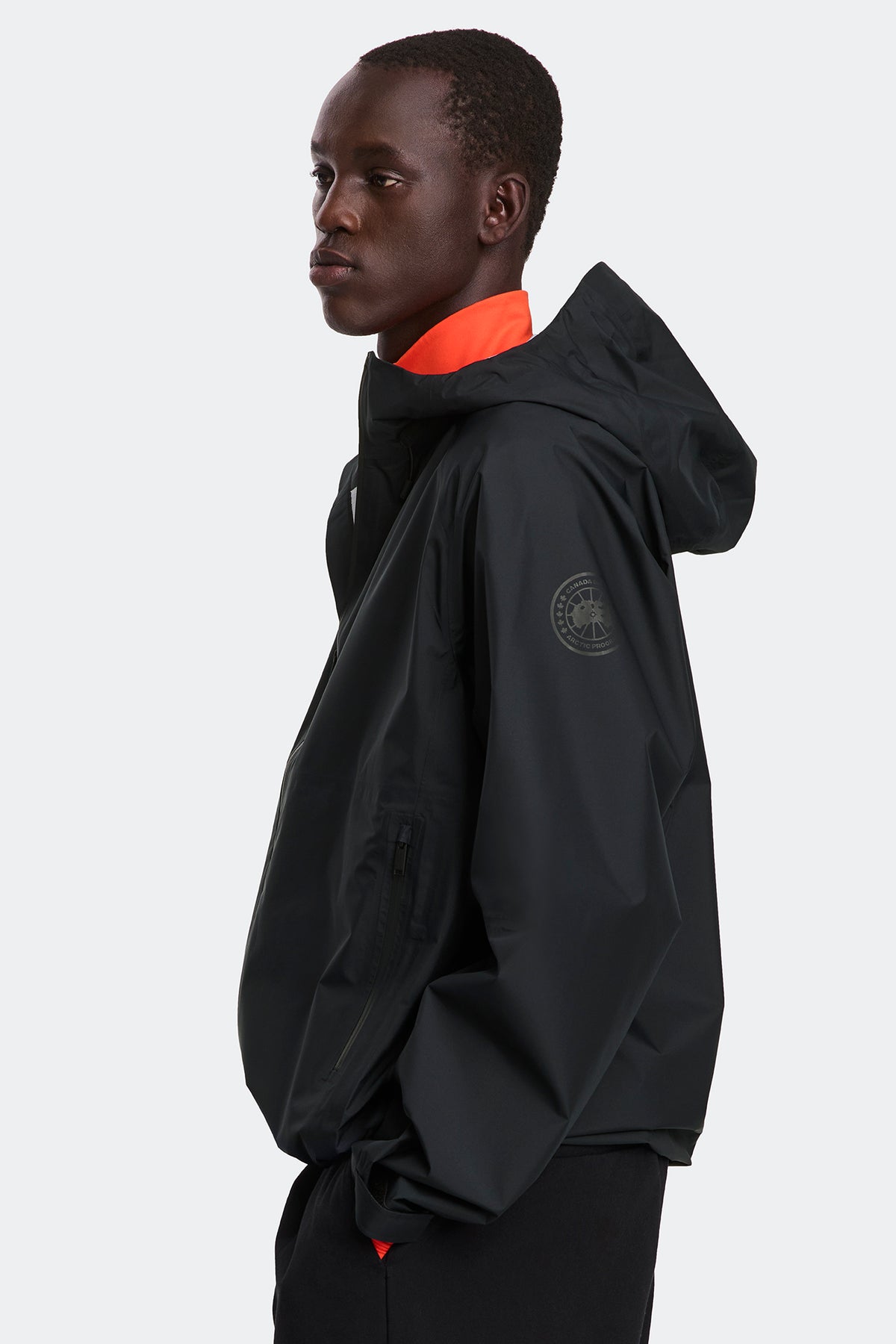 Horizon Rain Jacket - Black 9061 - on_side_01