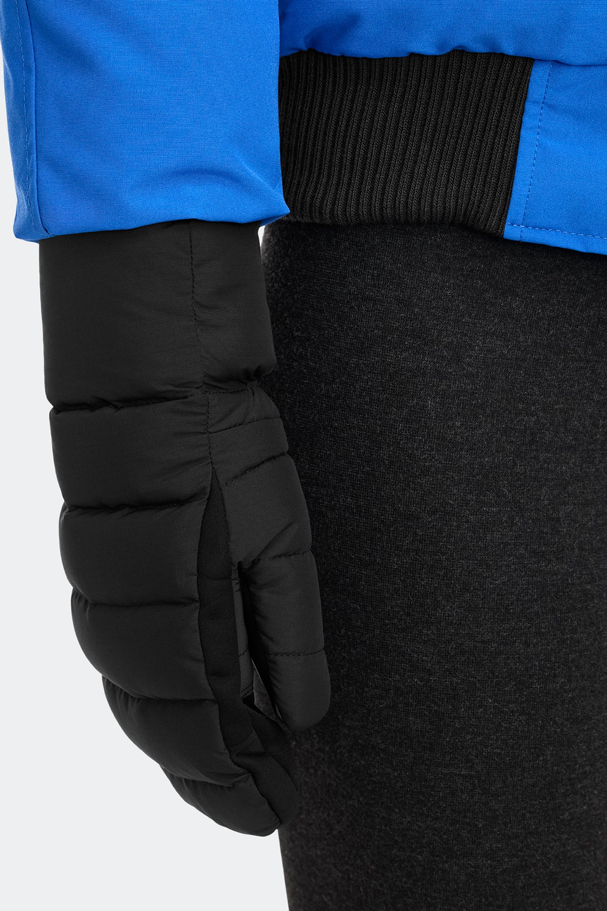 Puffer Mitten - Black 61 - on_front_01