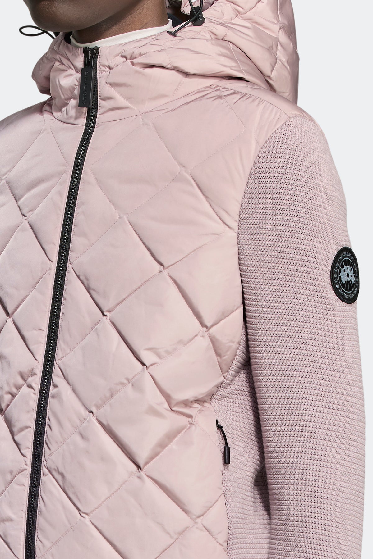 HyBridge® Quilted Knit Hoodie Black Disc - Lucent Rose 9856 - on_detail_01