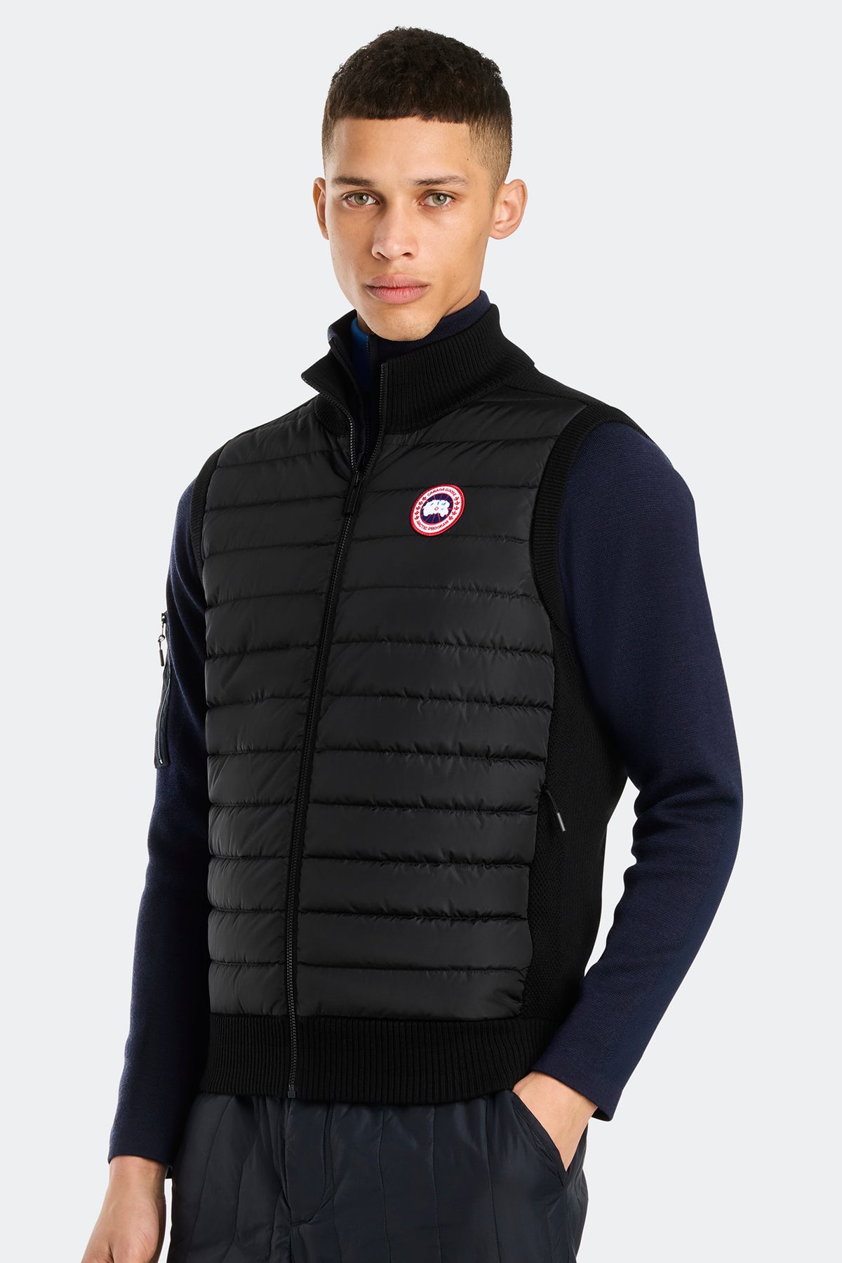 HyBridge® Knit Vest - Black 61 - on_front_closed_01