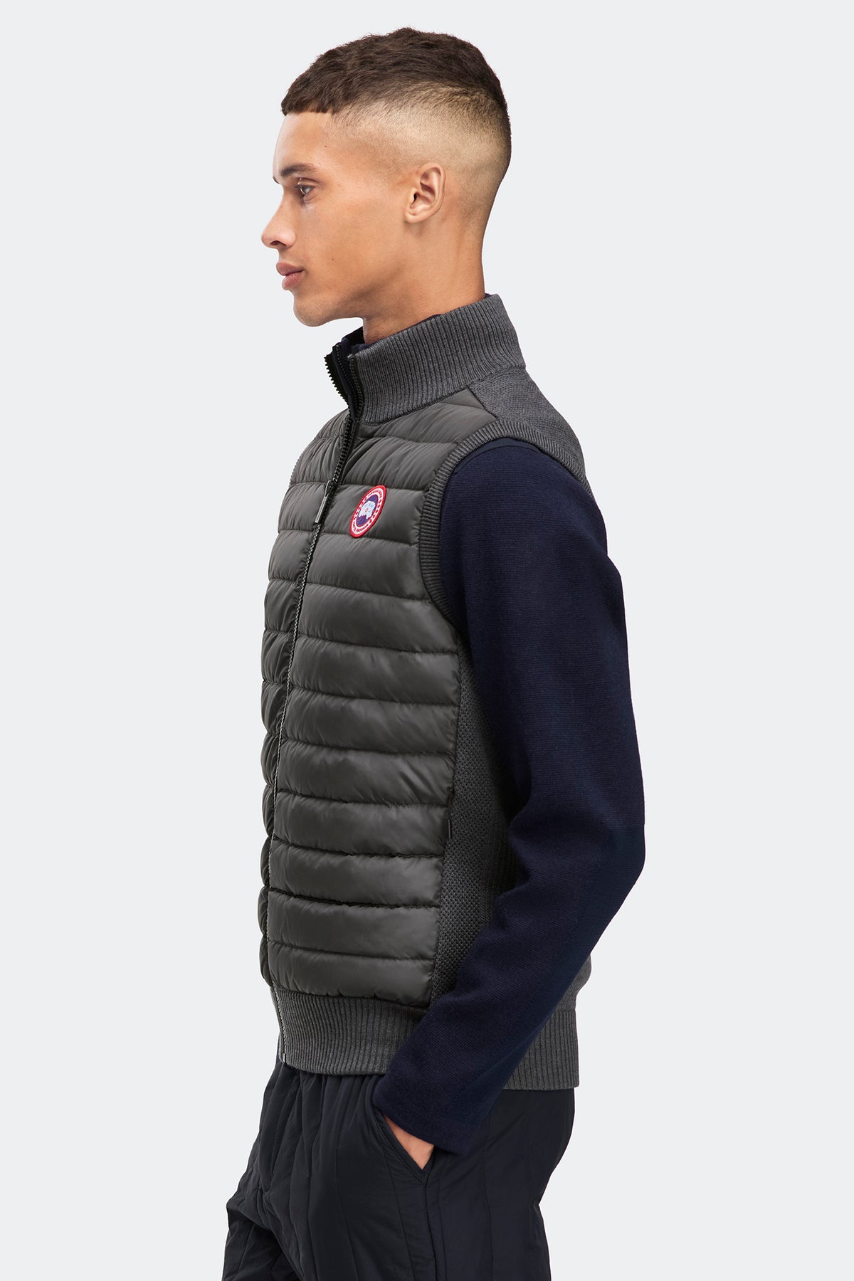 HyBridge® Knit Vest - Iron Grey 9699 - on_side_01