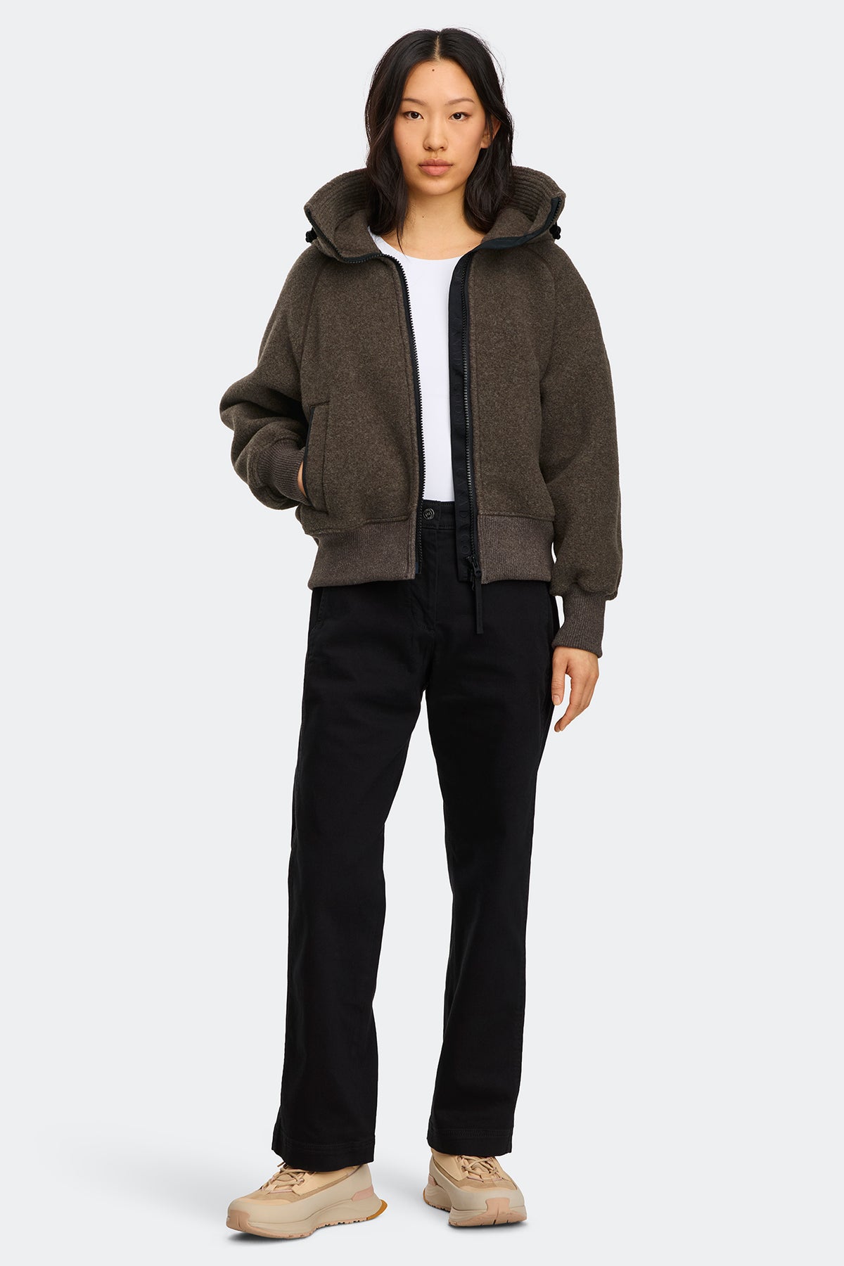 Chilliwack Fleece Bomber Black Disc - Terra 9842 - on_full_body_01