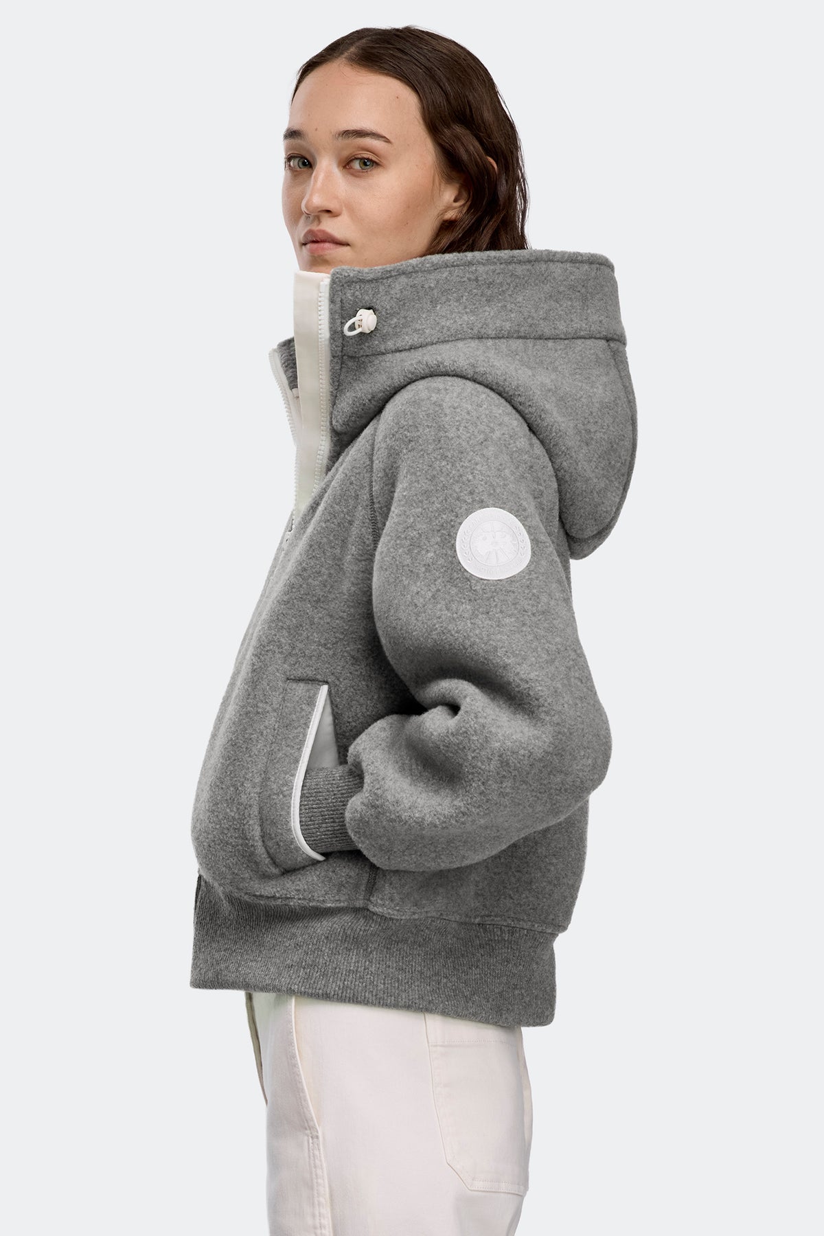 Chilliwack Fleece Bomber White Disc - Greige 9099 - on_side_01