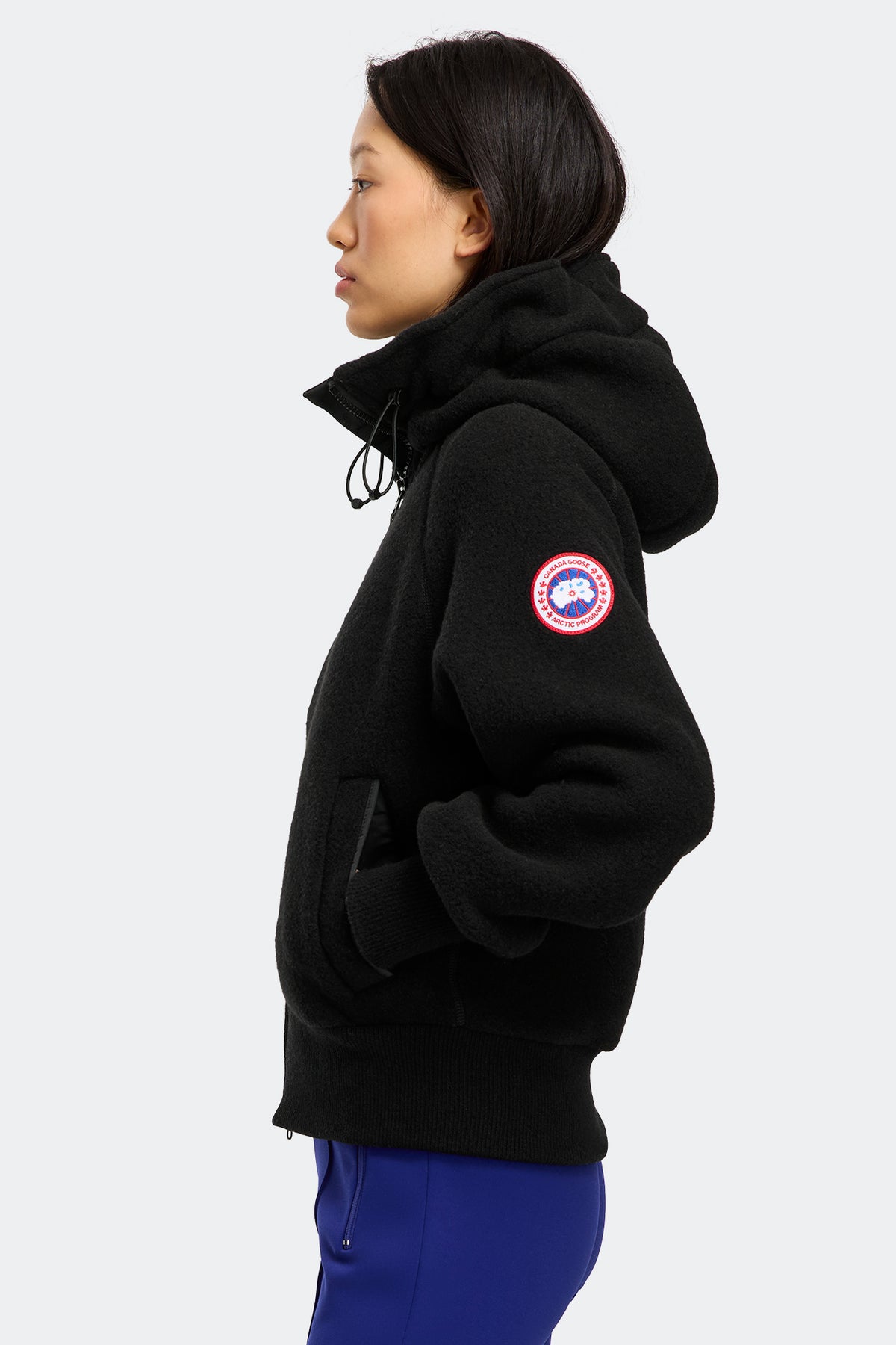 Chilliwack Fleece Bomber - Black 9061 - on_side_01