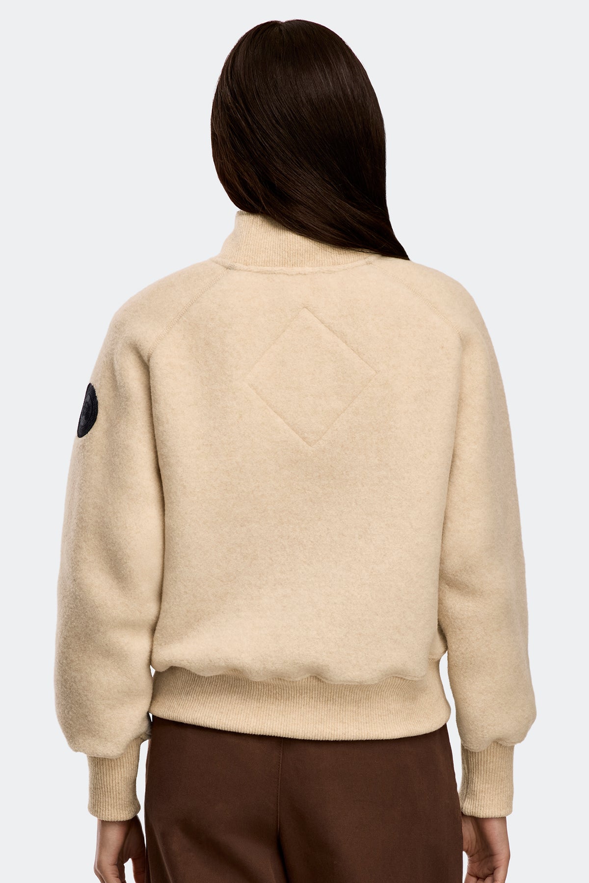 Sierra Fleece Bomber Black Disc - Light Tan 9950 - on_back_01