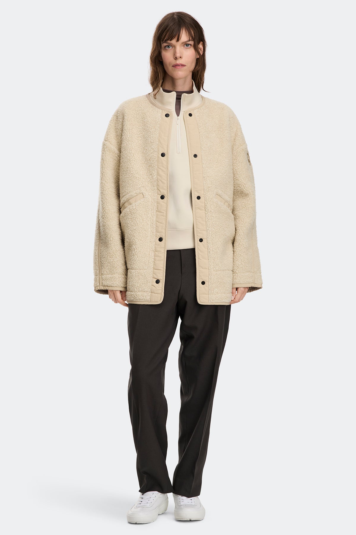 Simcoe Fleece Liner - Light Tan 9950 - on_full_body_01