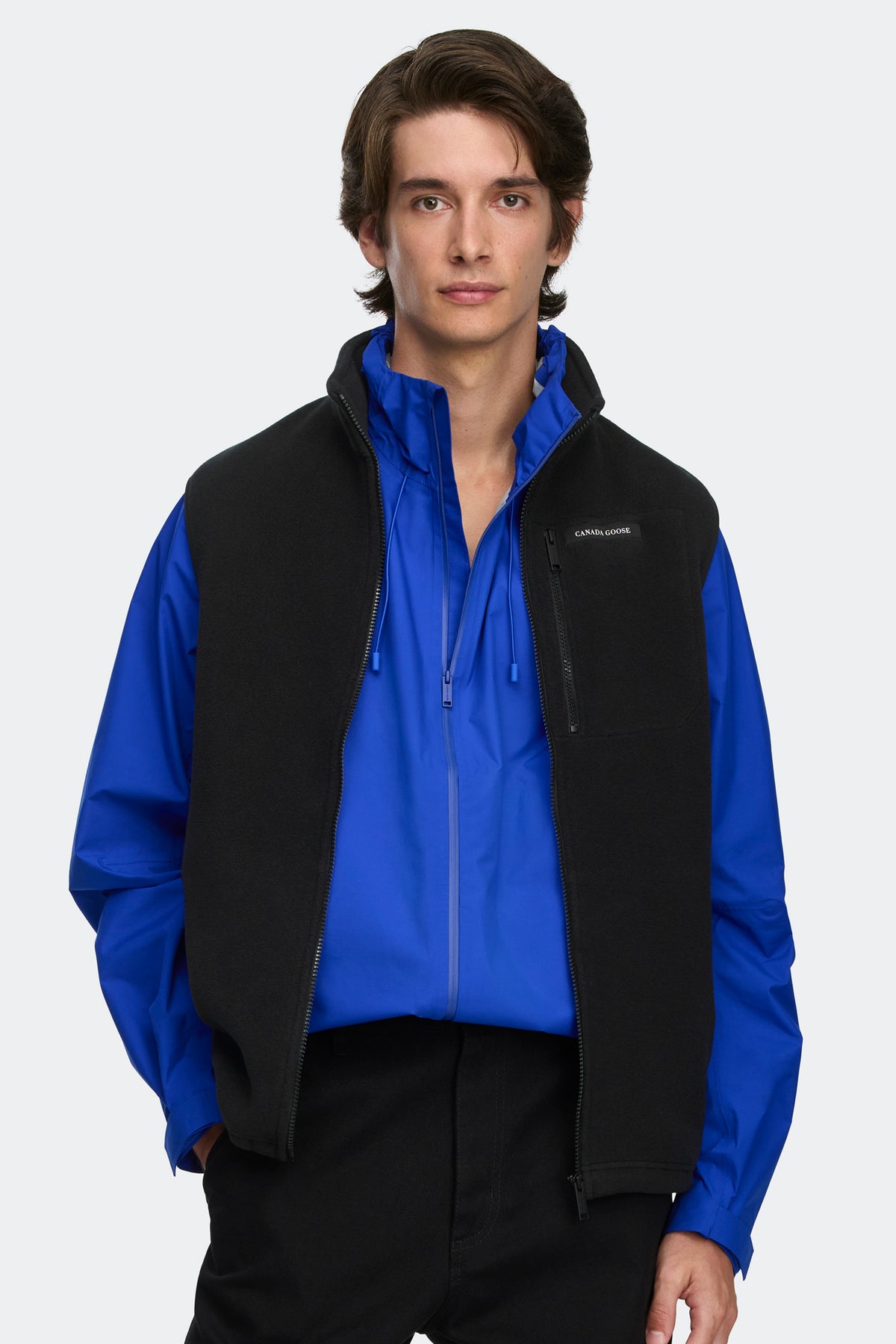 Loma Fleece Vest - Black 9061 - on_front_01
