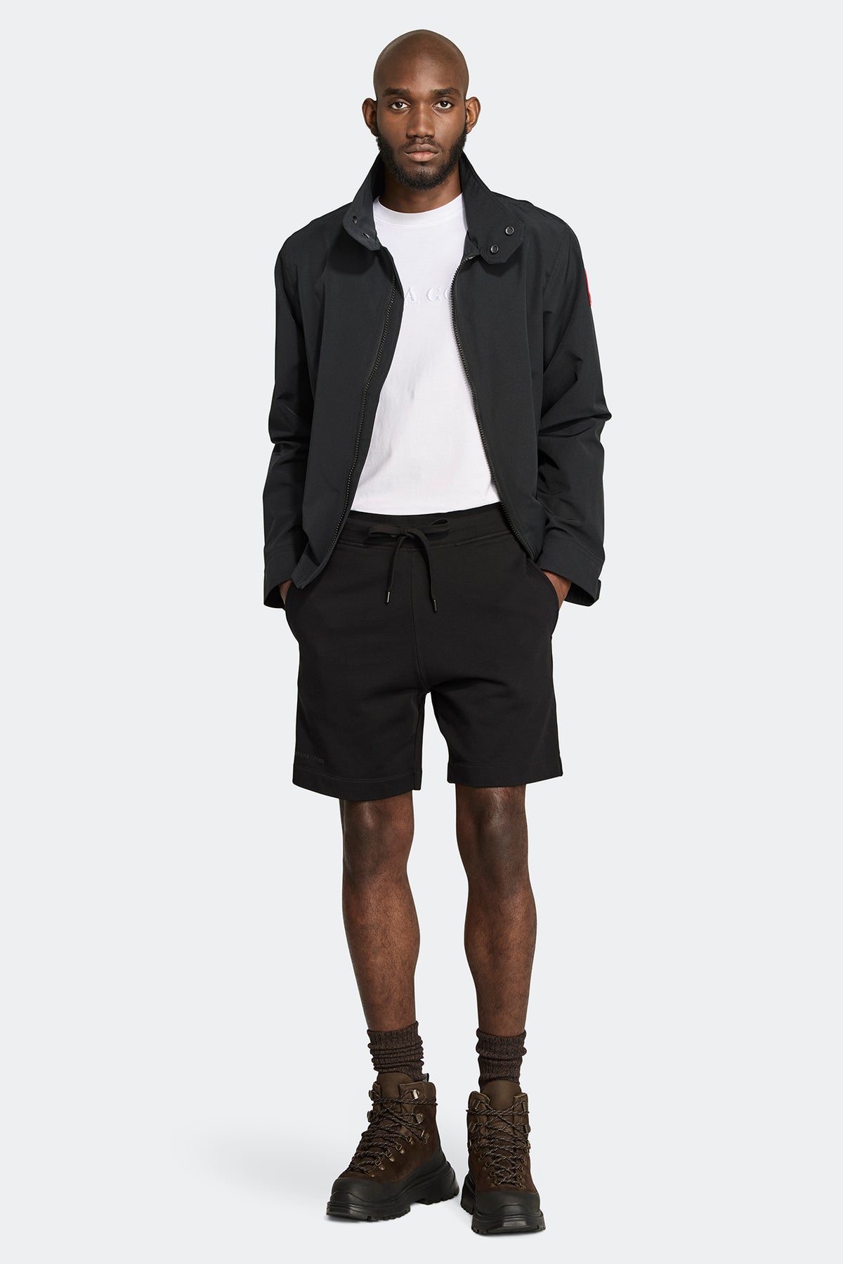 Huron Short - Black 61 - on_full_body_01