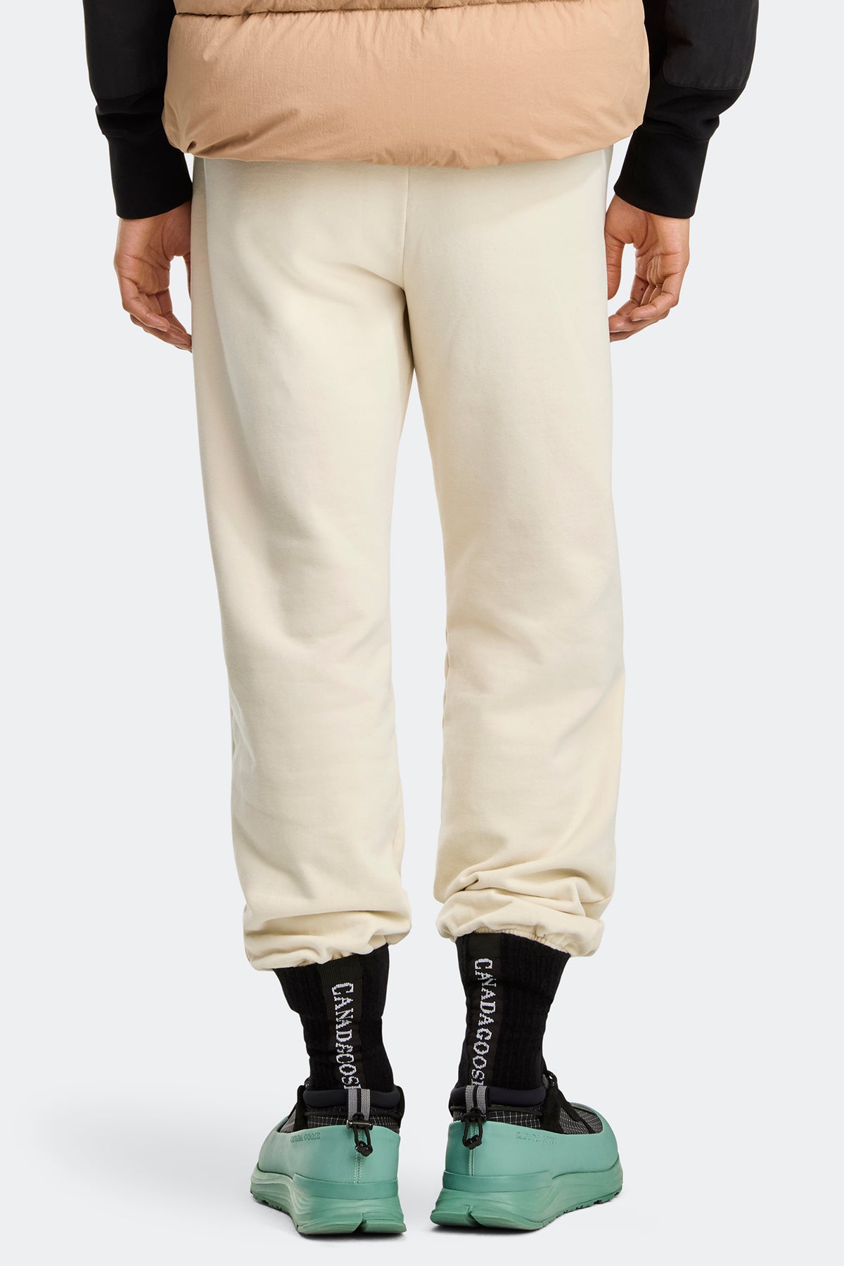 Muskoka Relaxed Jogger - Linen 1621 - on_back_01