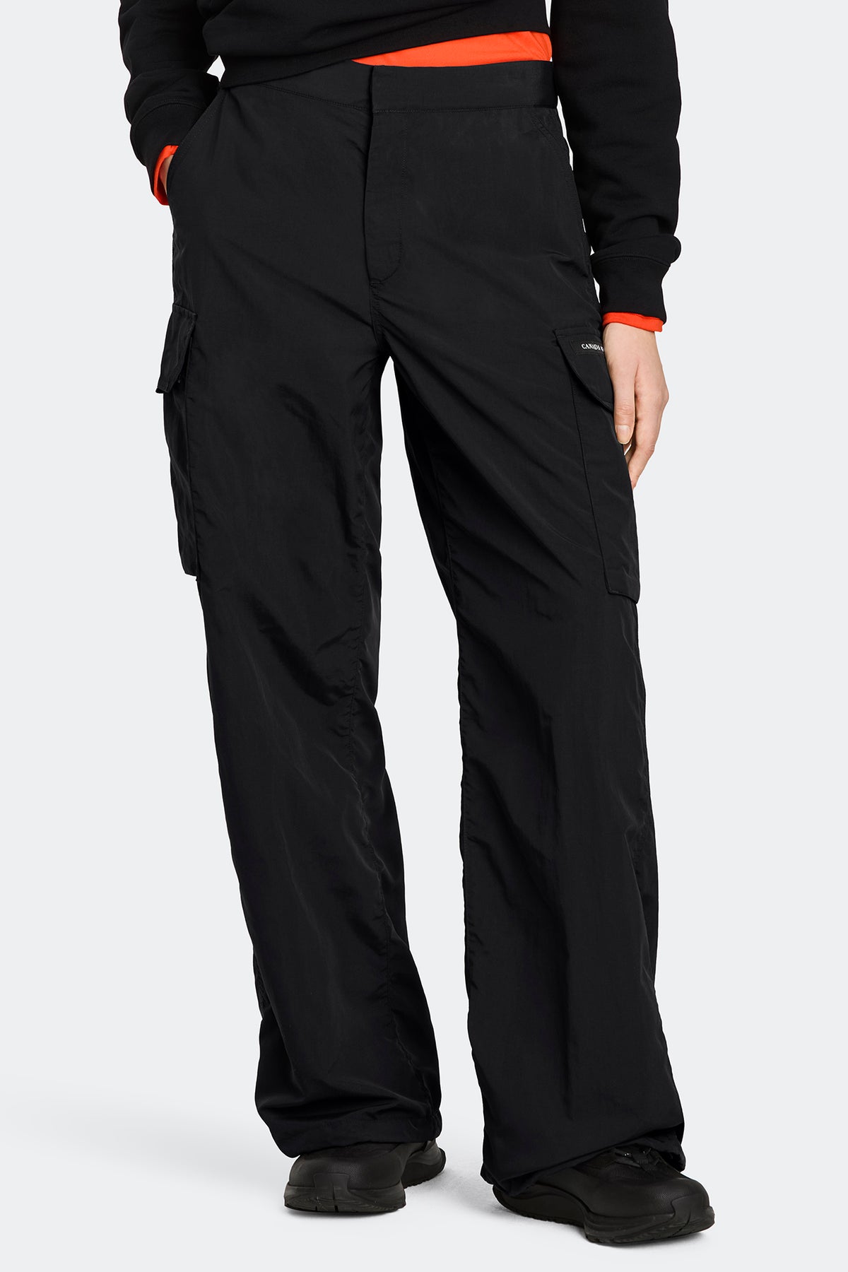 Quest Lightweight Pant - Black 9061 - on_front_01