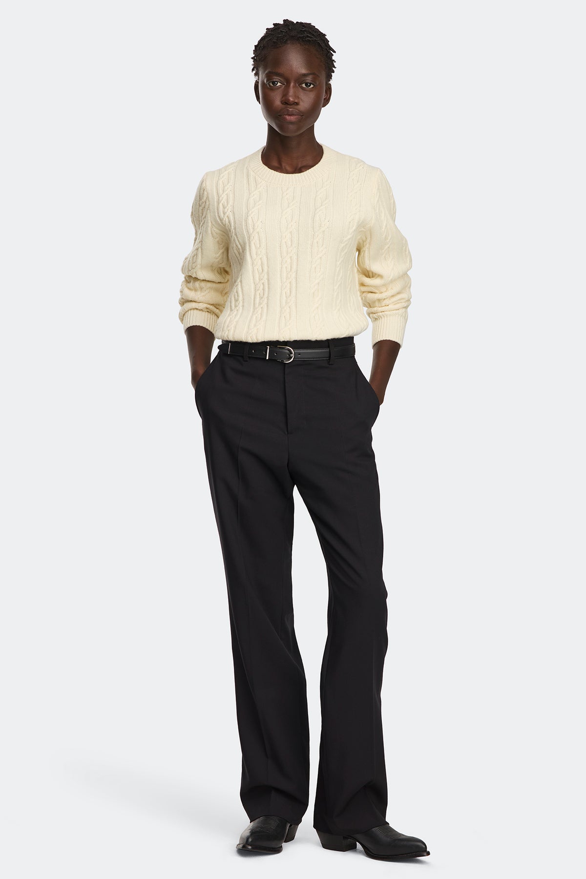 Habel Knit Crew - Bone 9224 - on_full_body_01