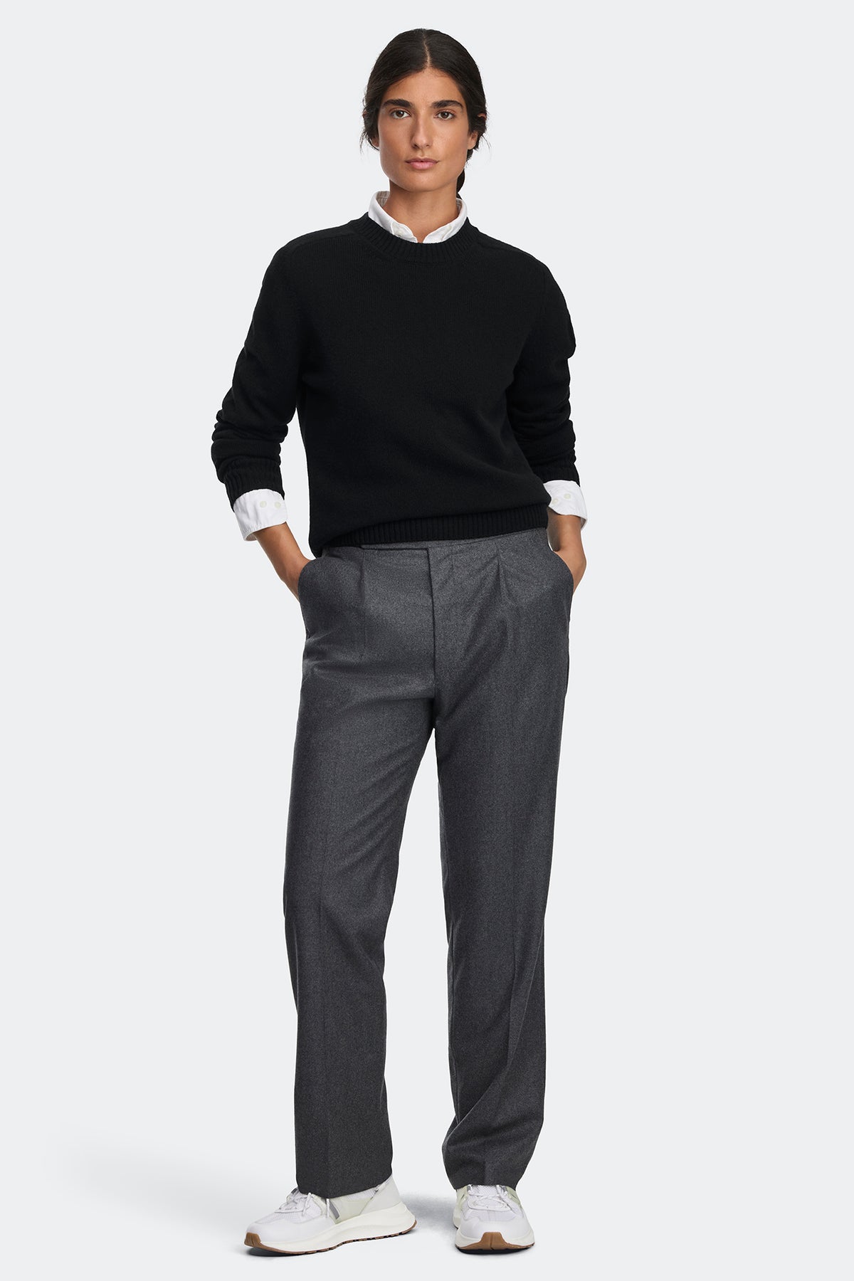 Joffre Knit Crew - Black 9061 - on_full_body_01